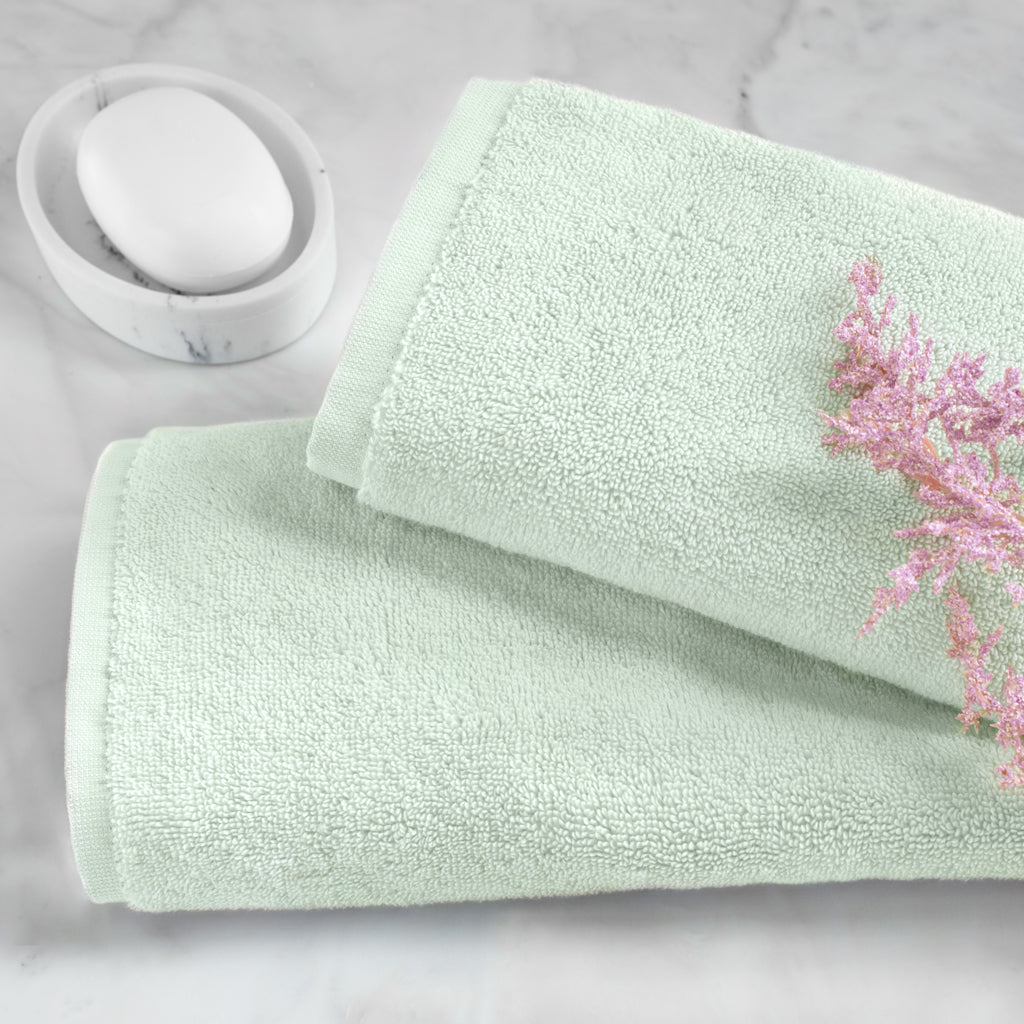 Plush Mint Green Towel Spa Bundle (2 Wash + 2 Hand + 4 Bath Towels)