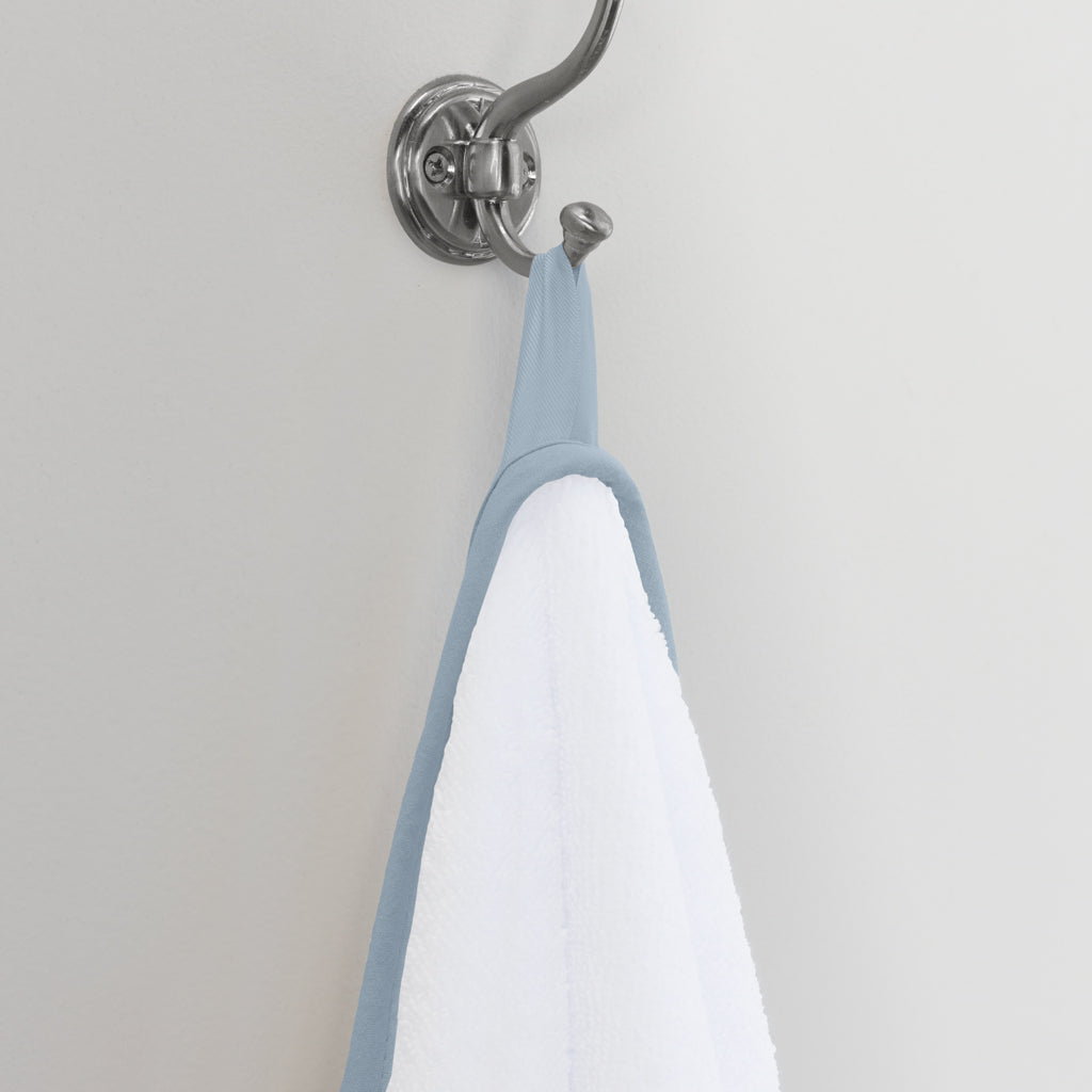 Blue Scalloped Plush White Bath Sheet