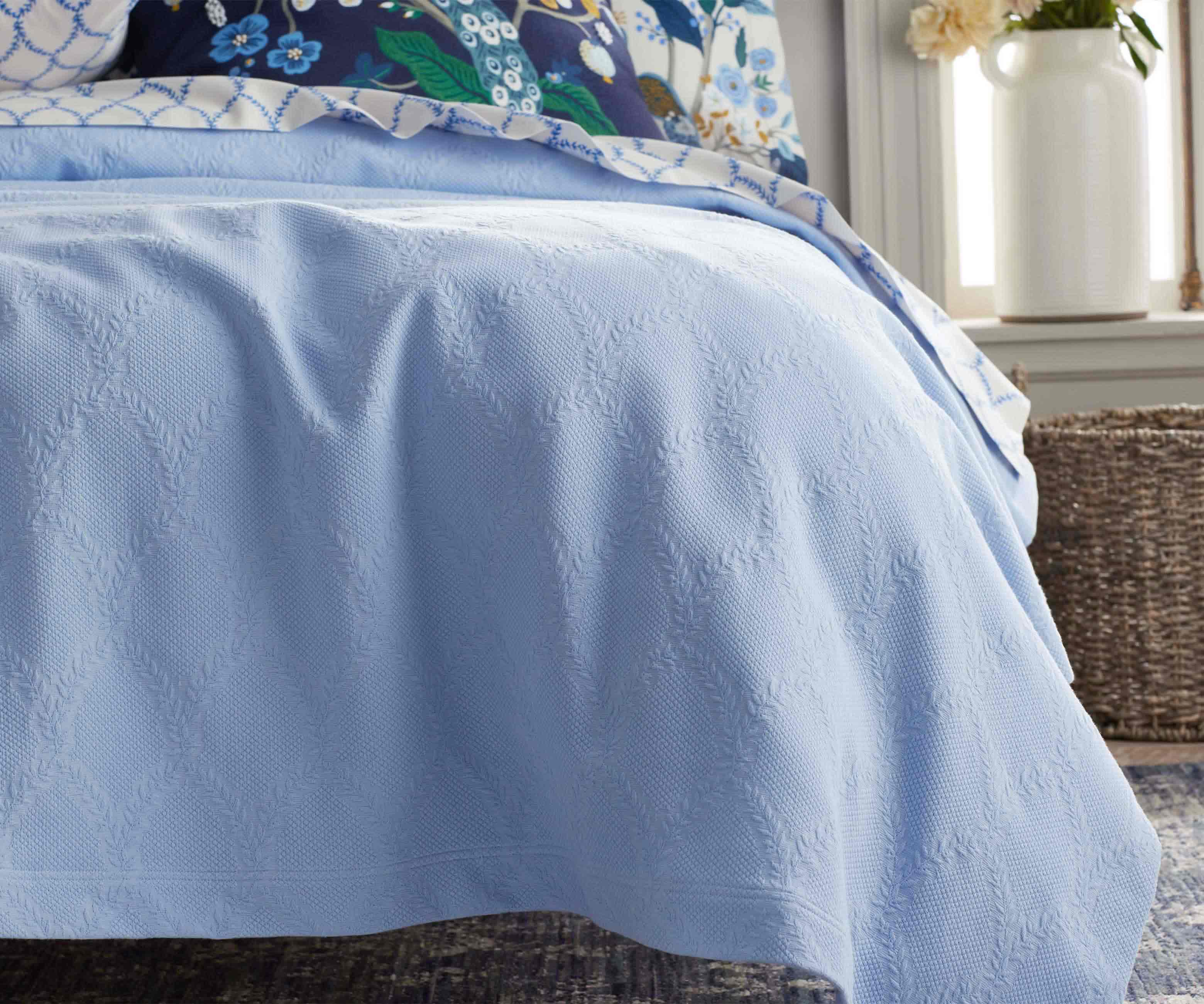 Matelassé Coverlet - Laurel Blue