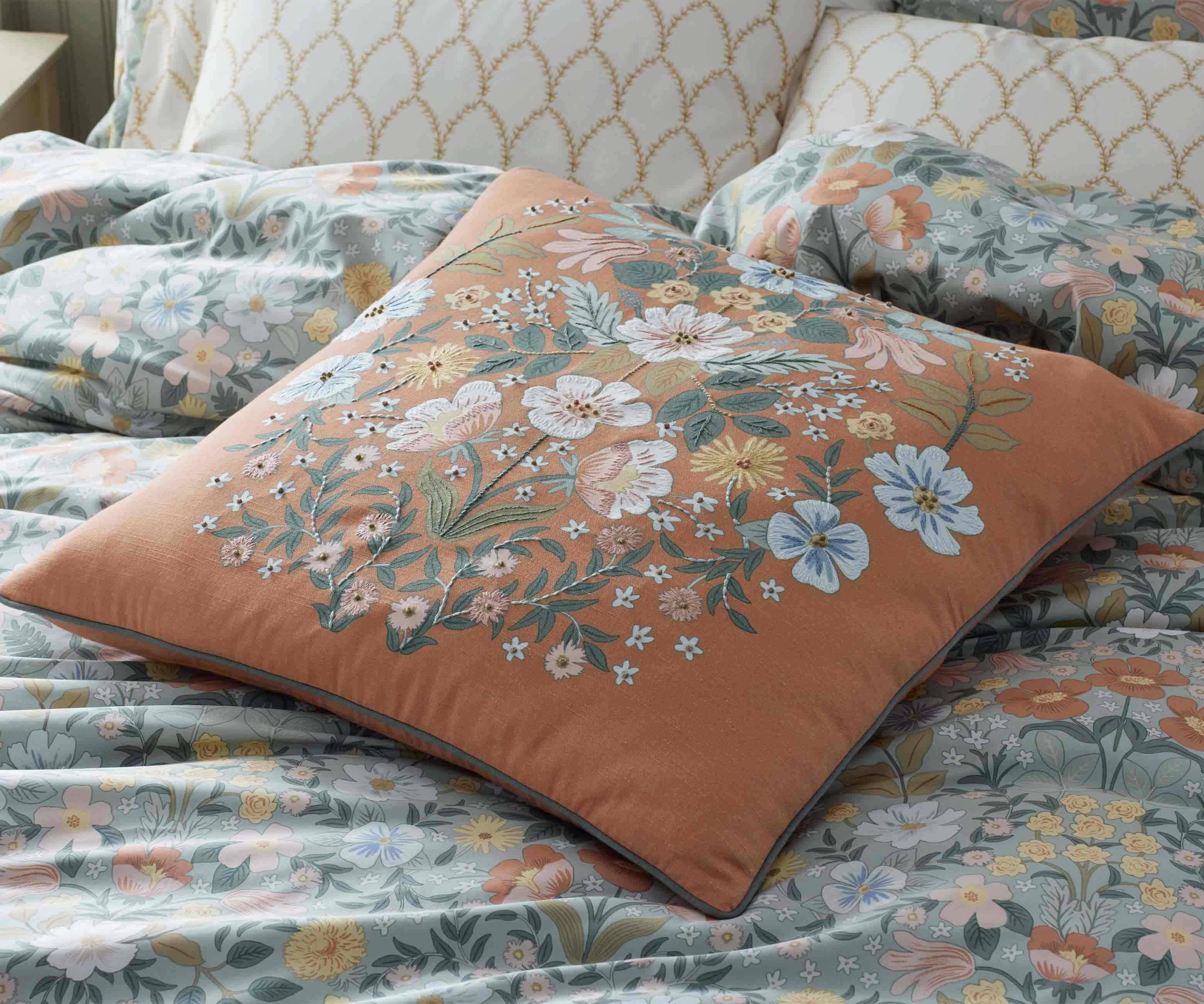 Embroidered Pillow Cover - Bramble Garden