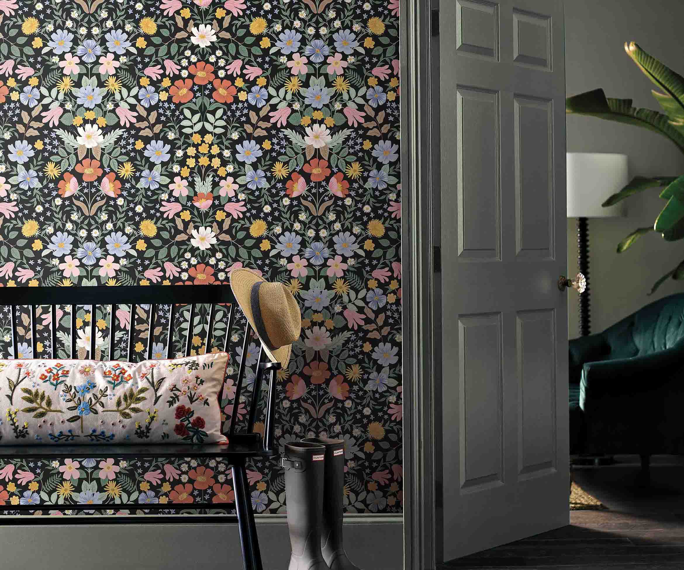 Bramble Garden Peel & Stick Wallpaper - Black