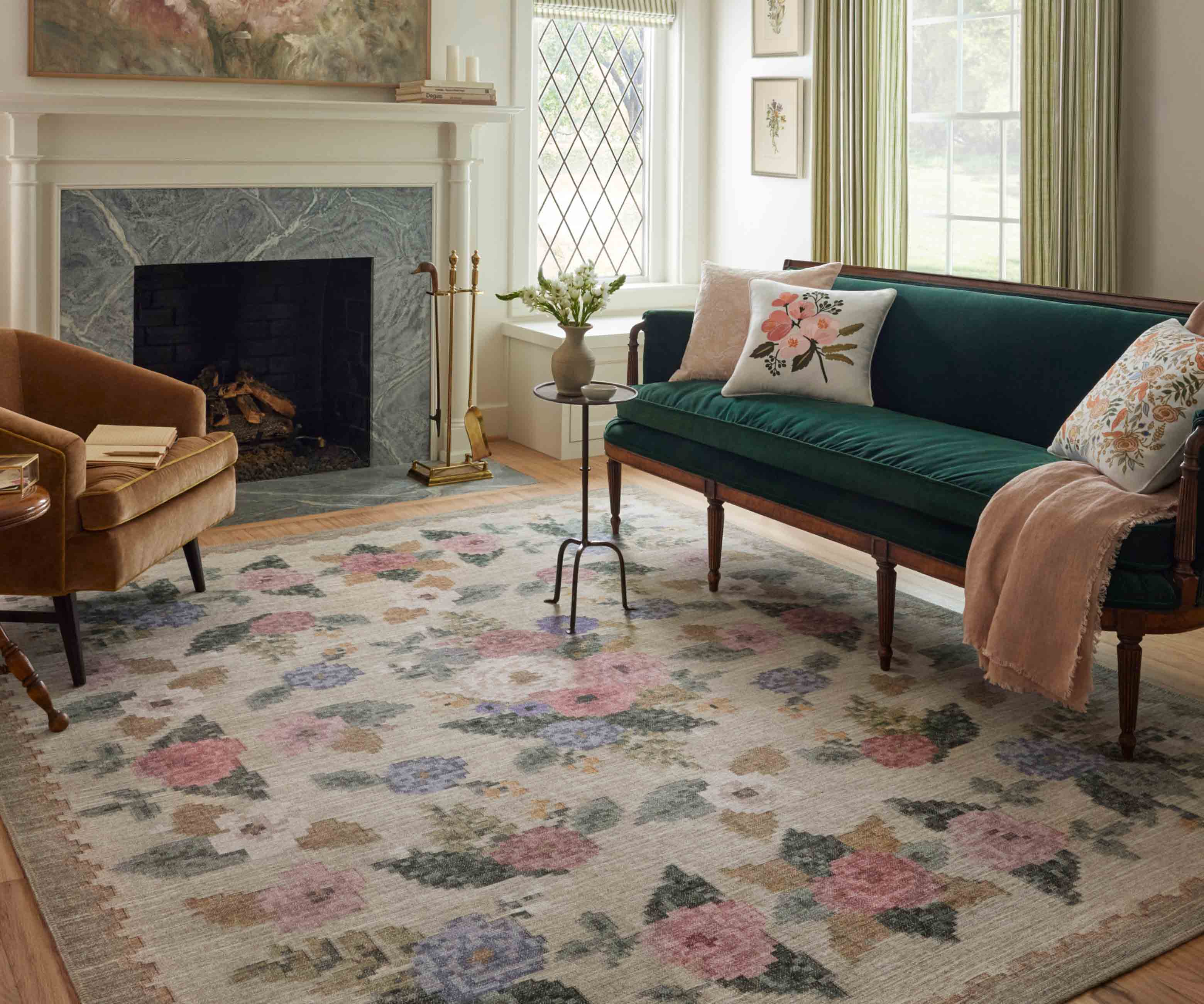 Rosa Antique Rose Power Loomed Rug - Cream