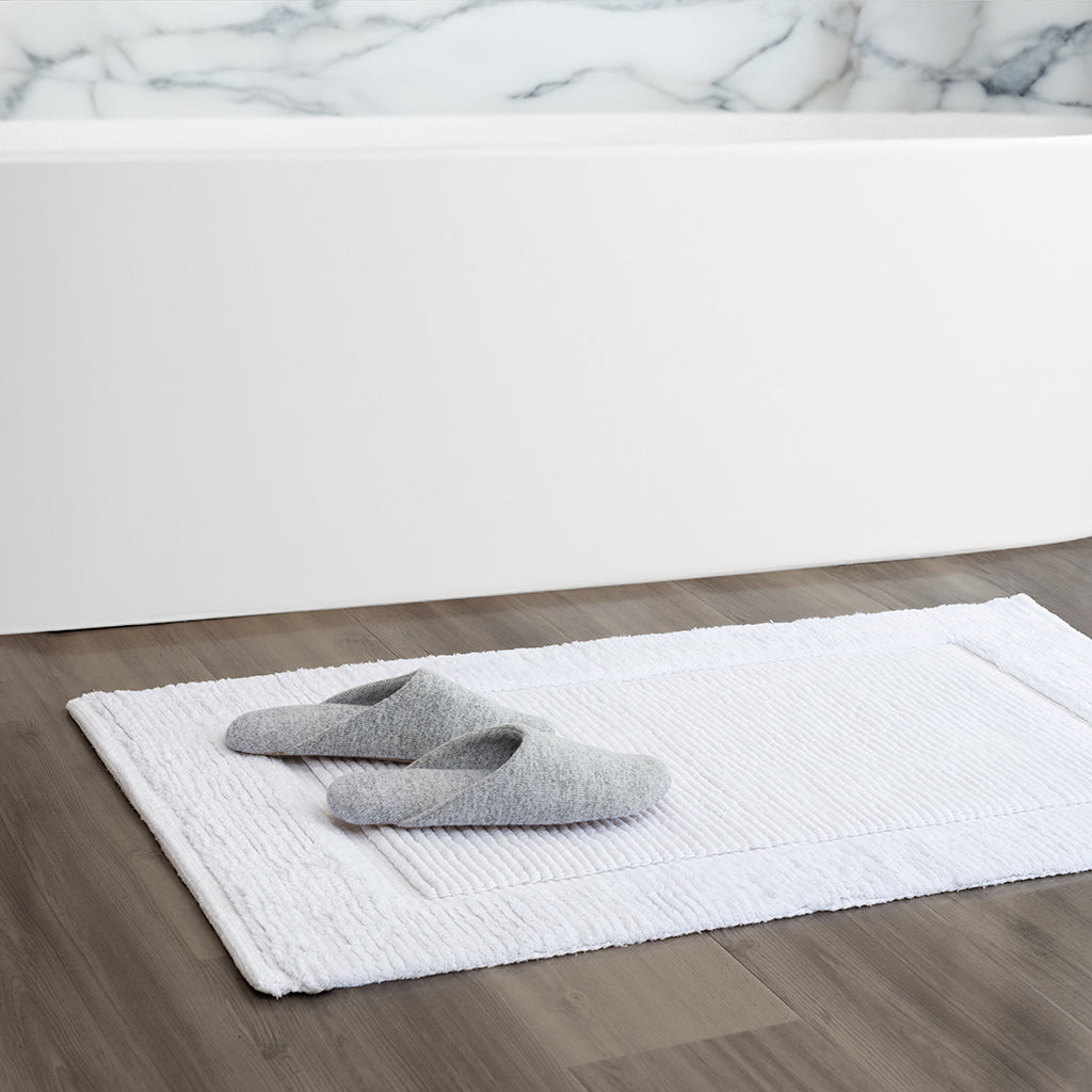 The White Ribbed Bath Mat