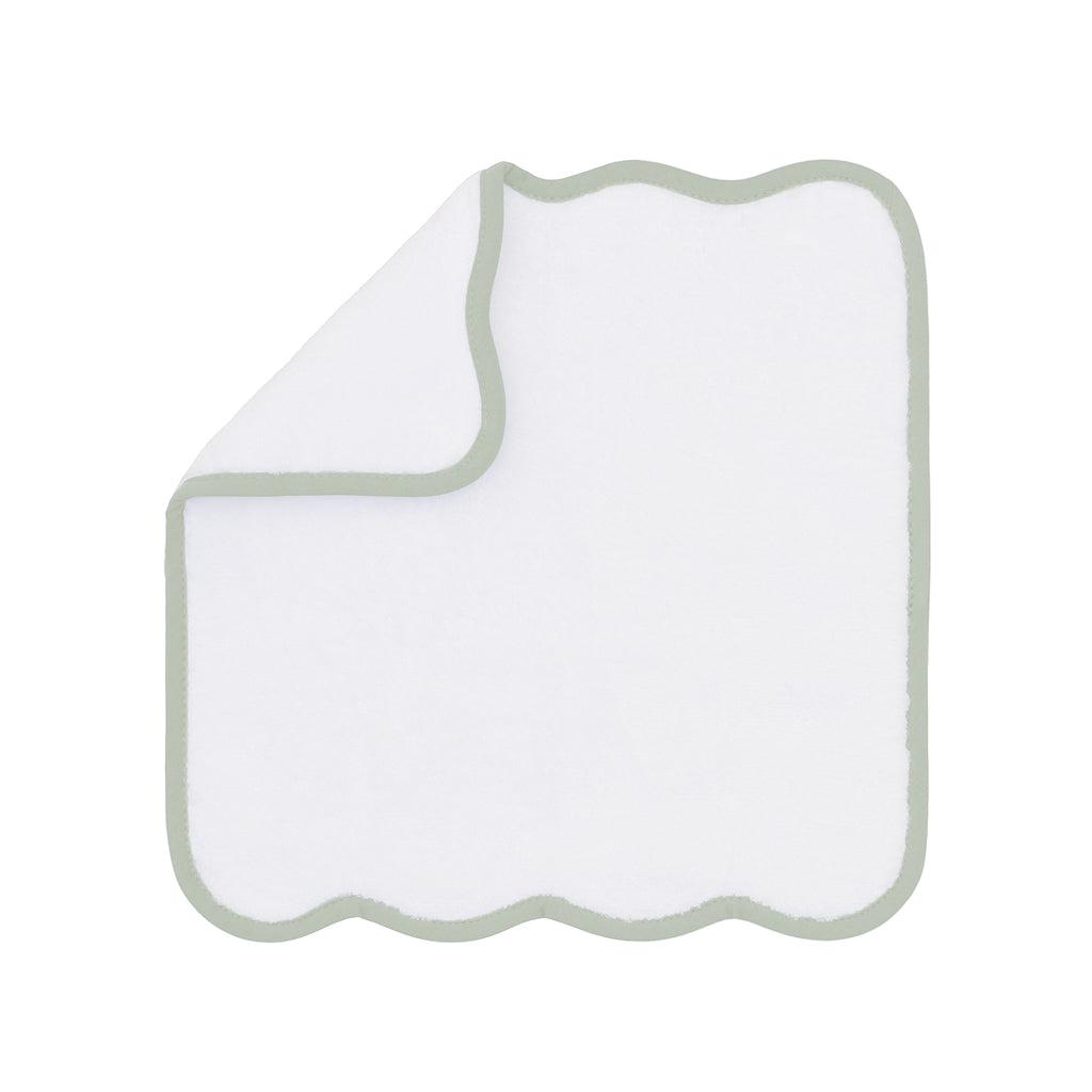 Green Scalloped Plush White Washcloth