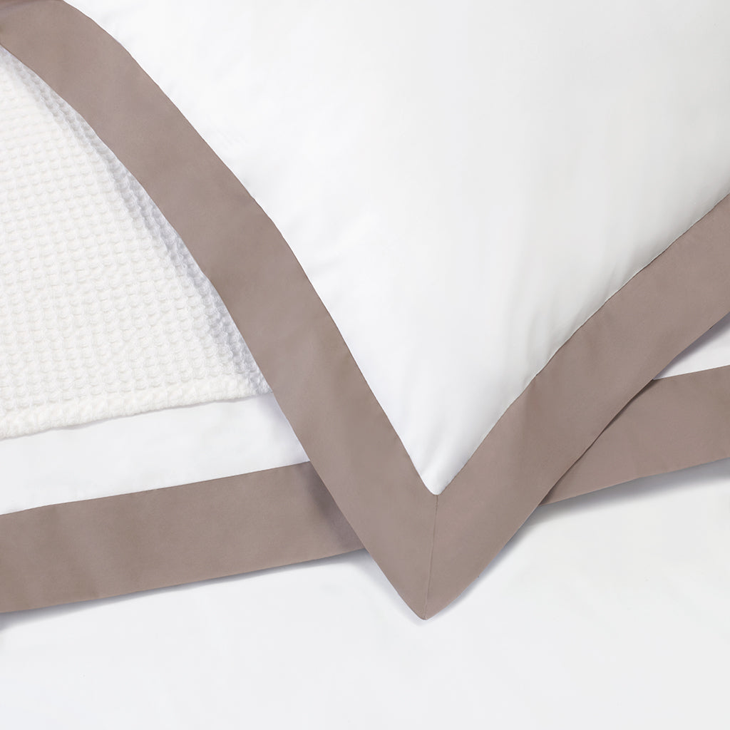 Hazelnut Linden Border Duvet Cover