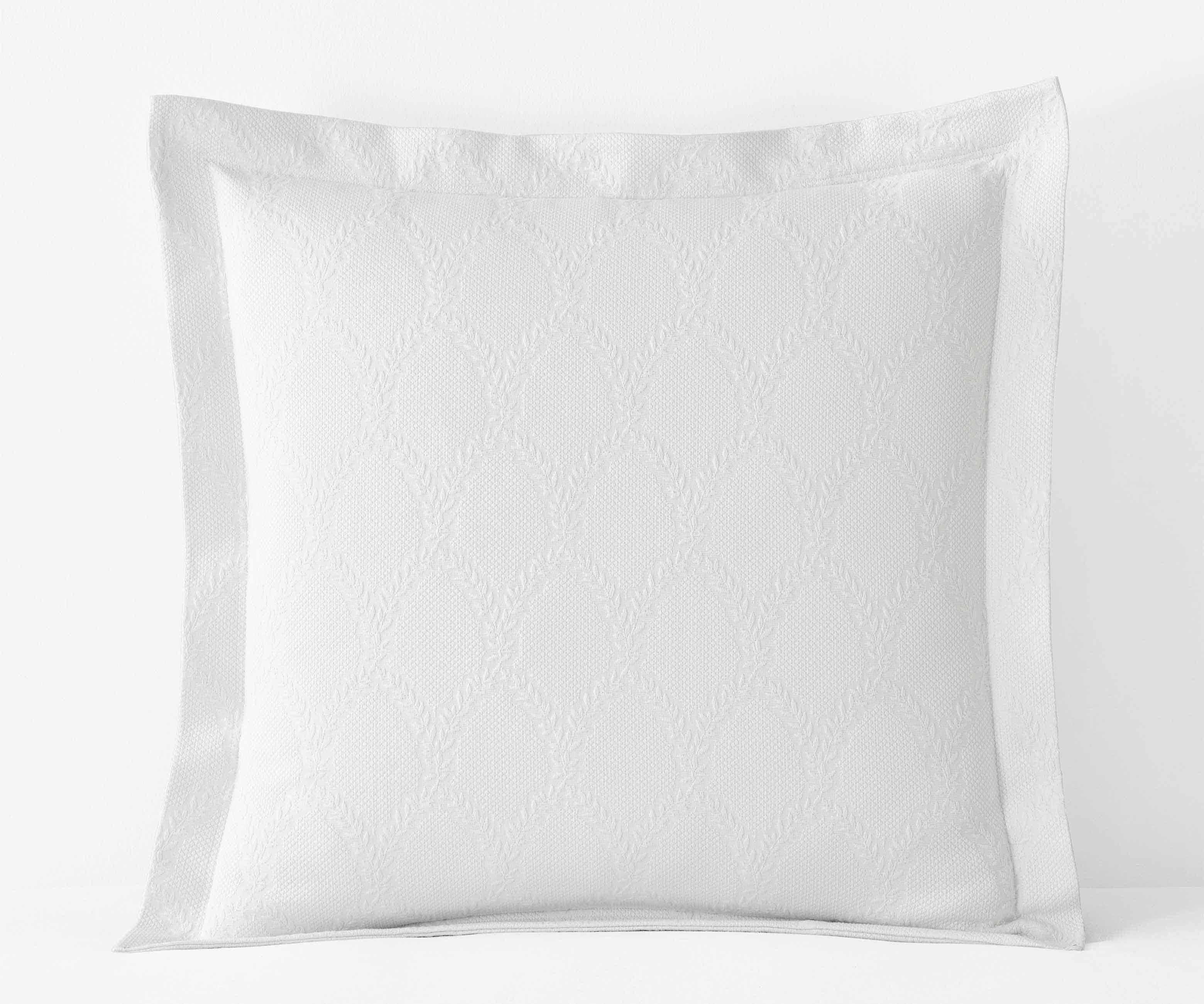 Matelassé Coverlet Sham - Laurel Ivory