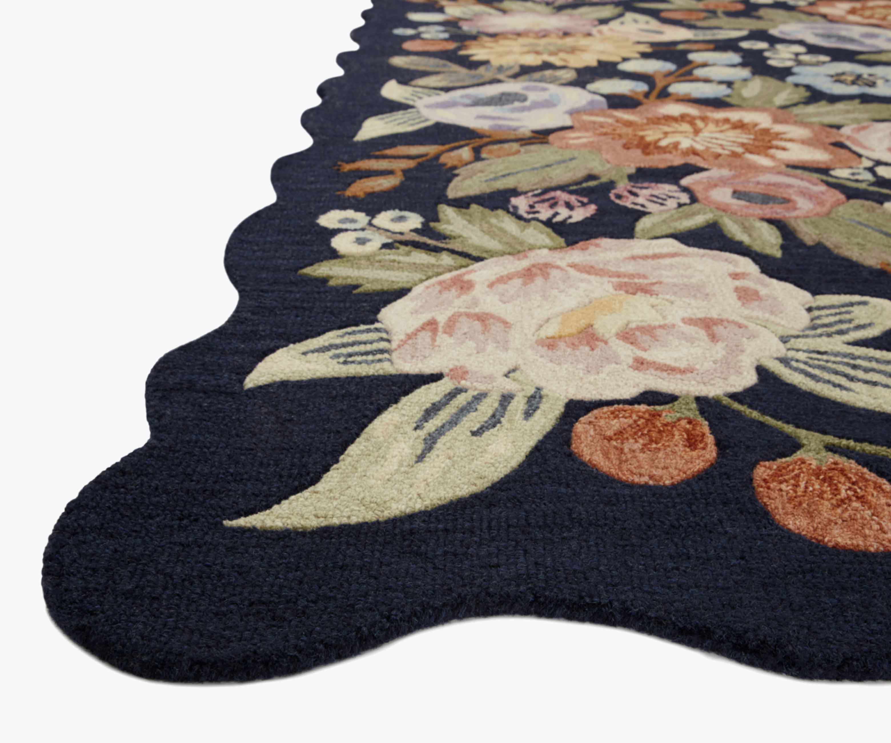 Vintage Blossoms Wool-Hooked Rug - Navy