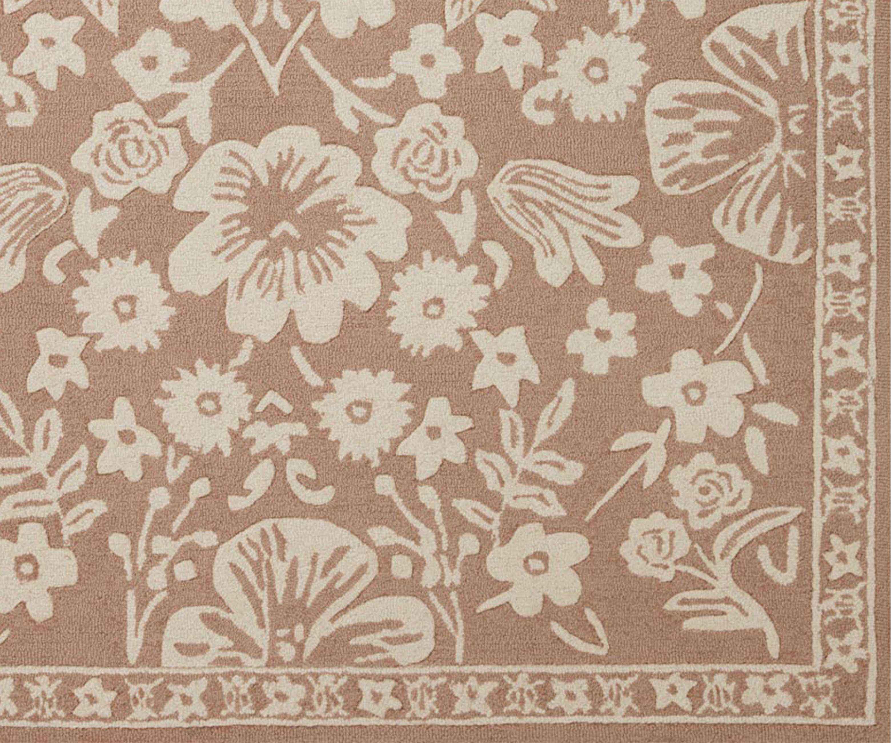 Arboretum Rose Garden Wool-Hooked Rug - Rust