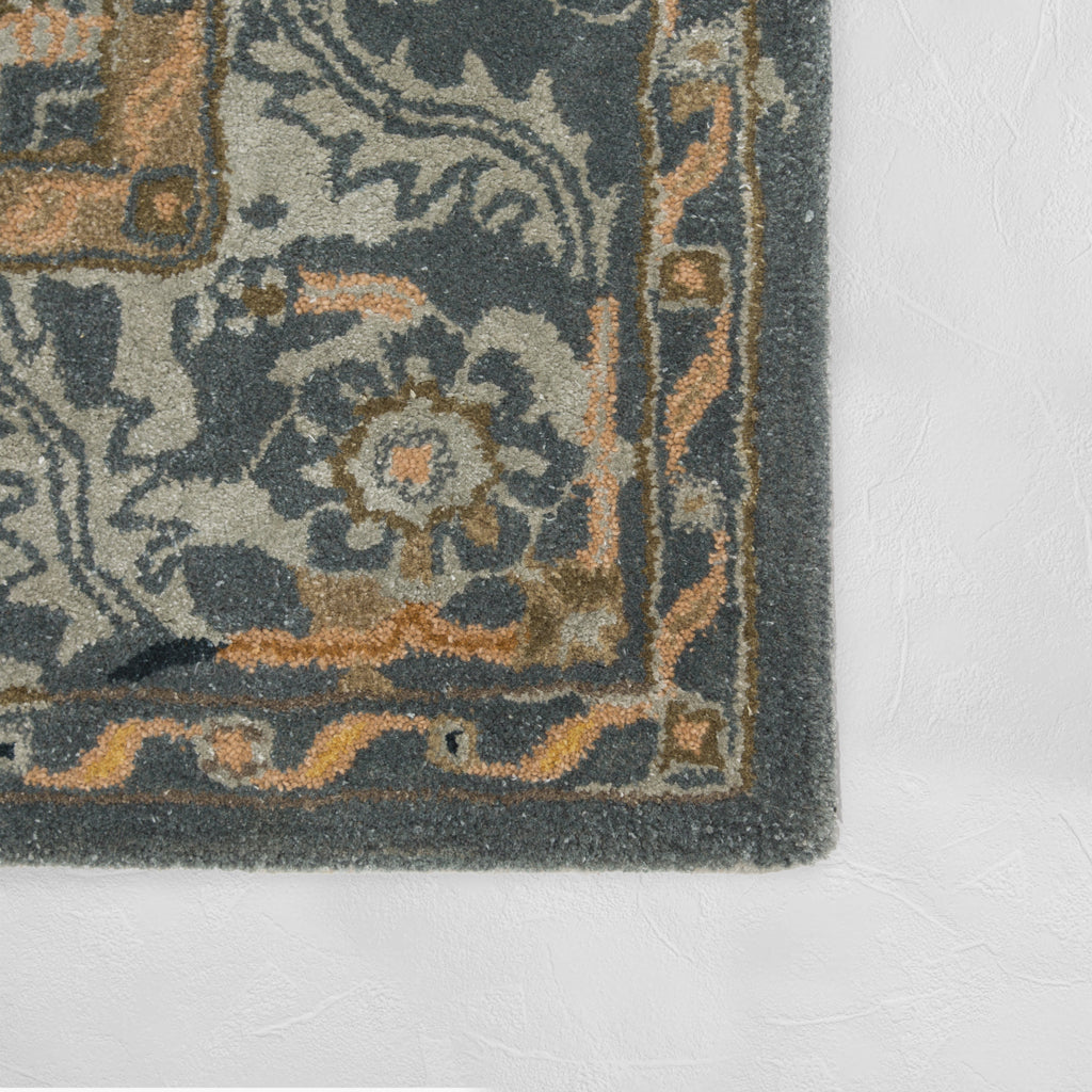 The Tuscany Medallion Tufted Wool Rug