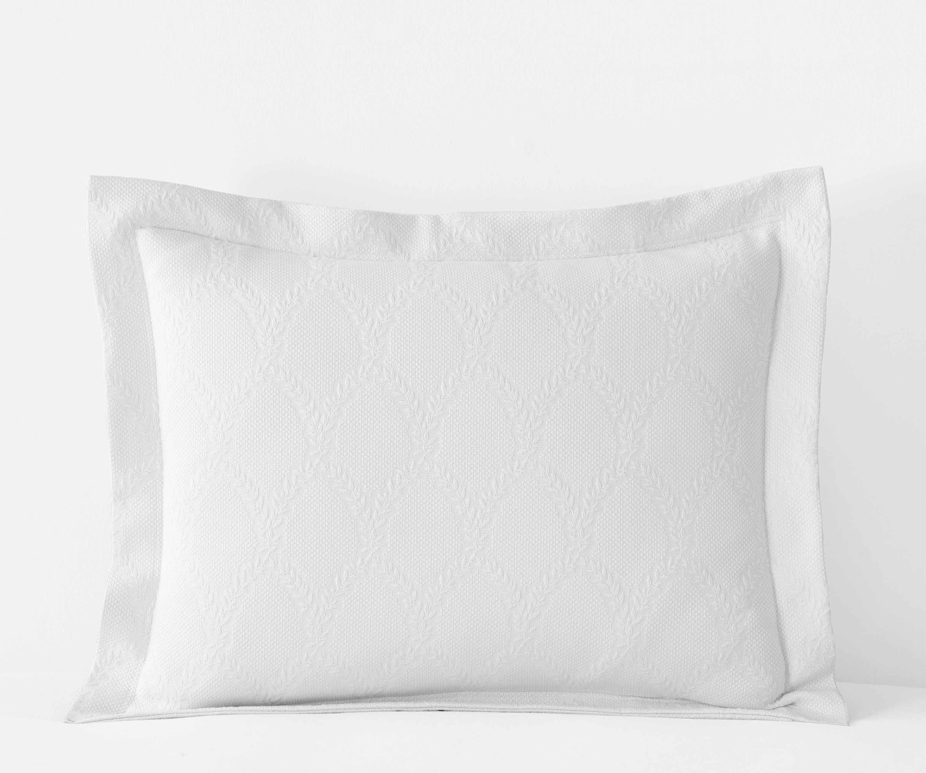 Matelassé Coverlet Sham - Laurel Ivory