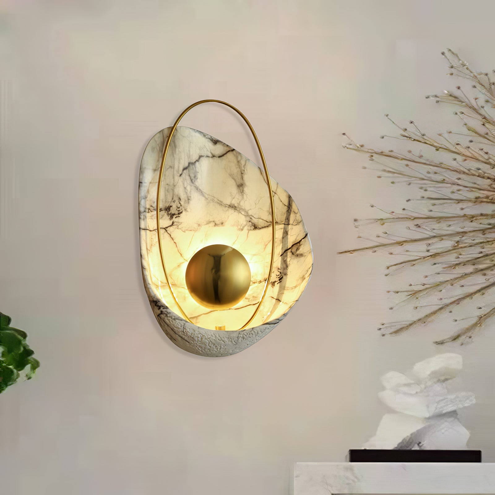 Pearl Wall Lamp