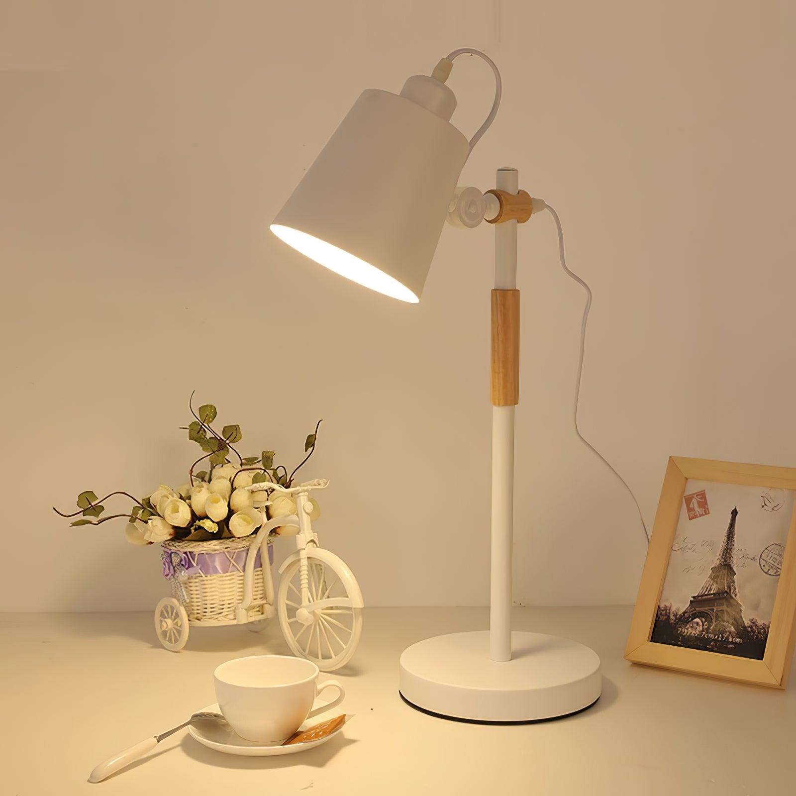 Scantling Desk Lamp