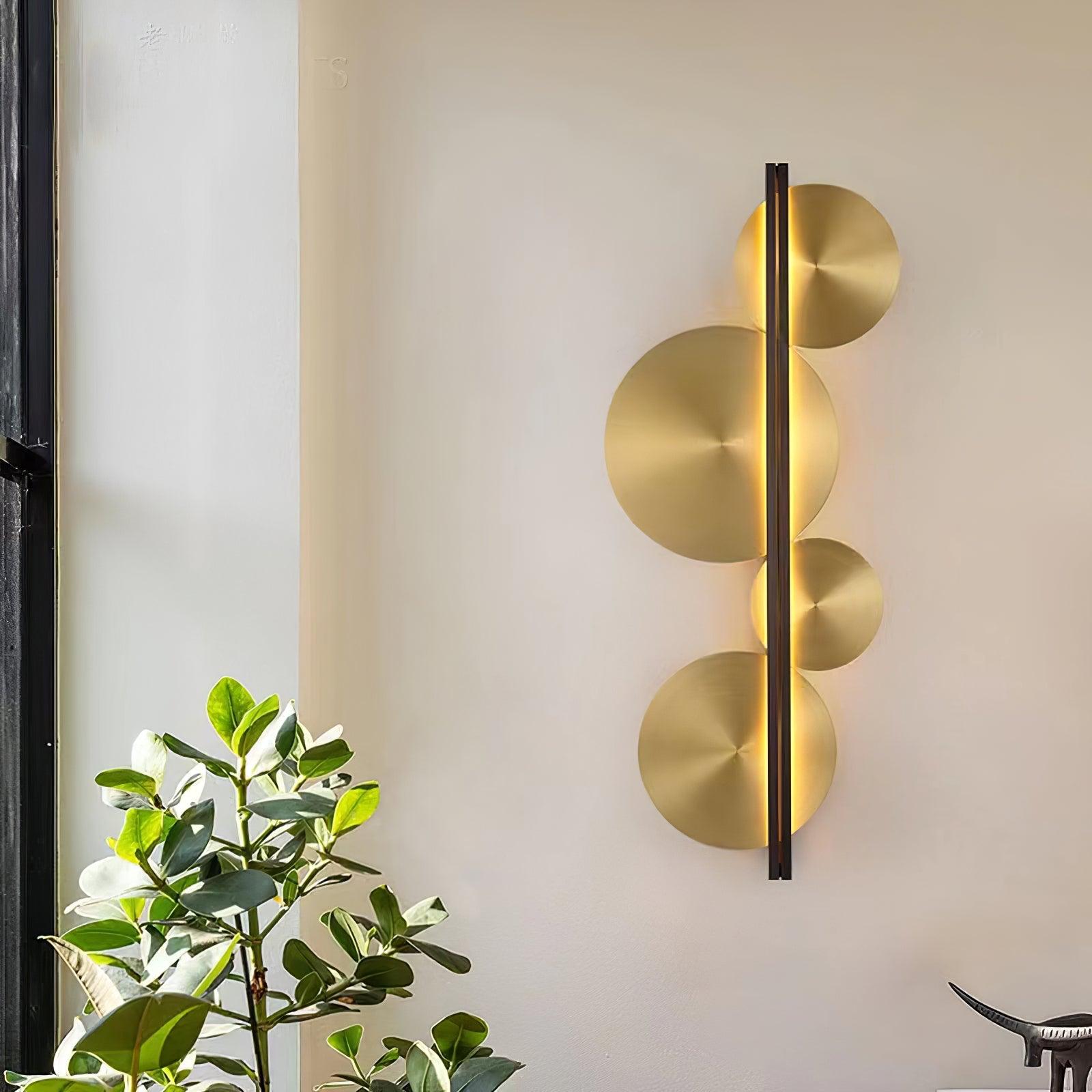 Strate Wall Lamp