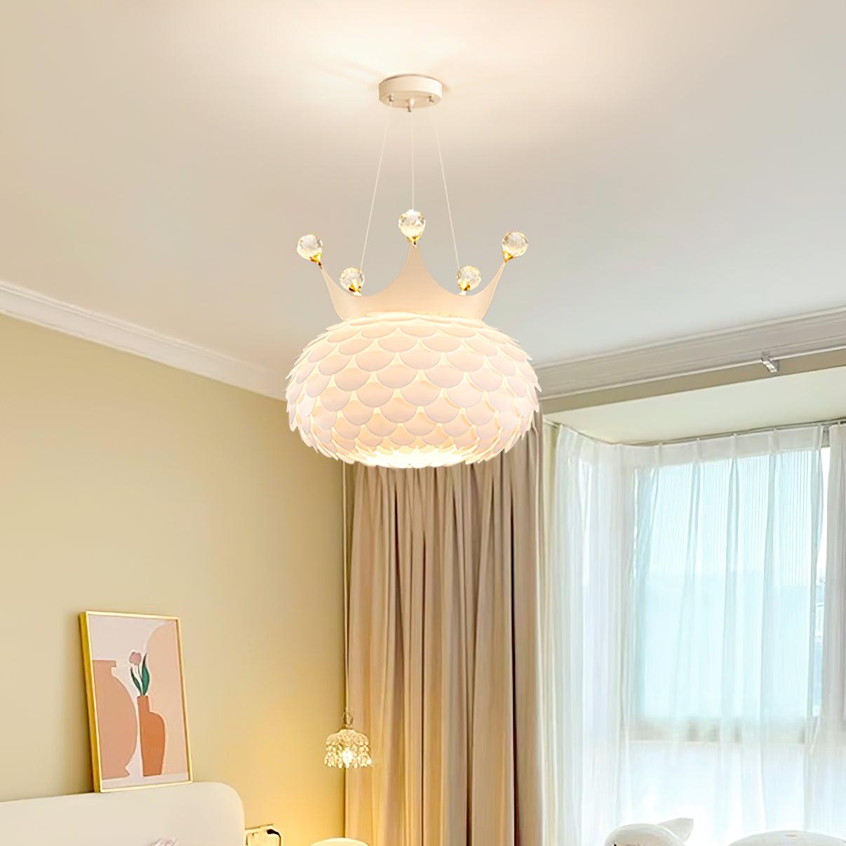 Aluvia Crown Pendant Lamp