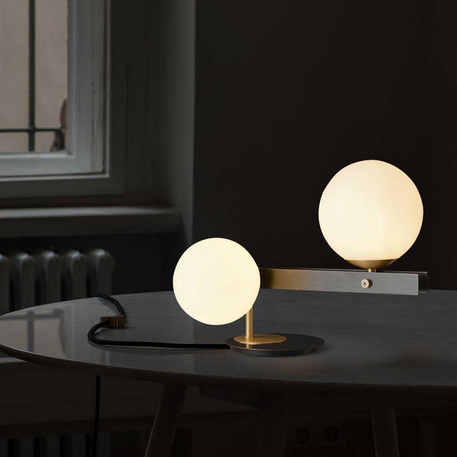 Planeta Table Lamp