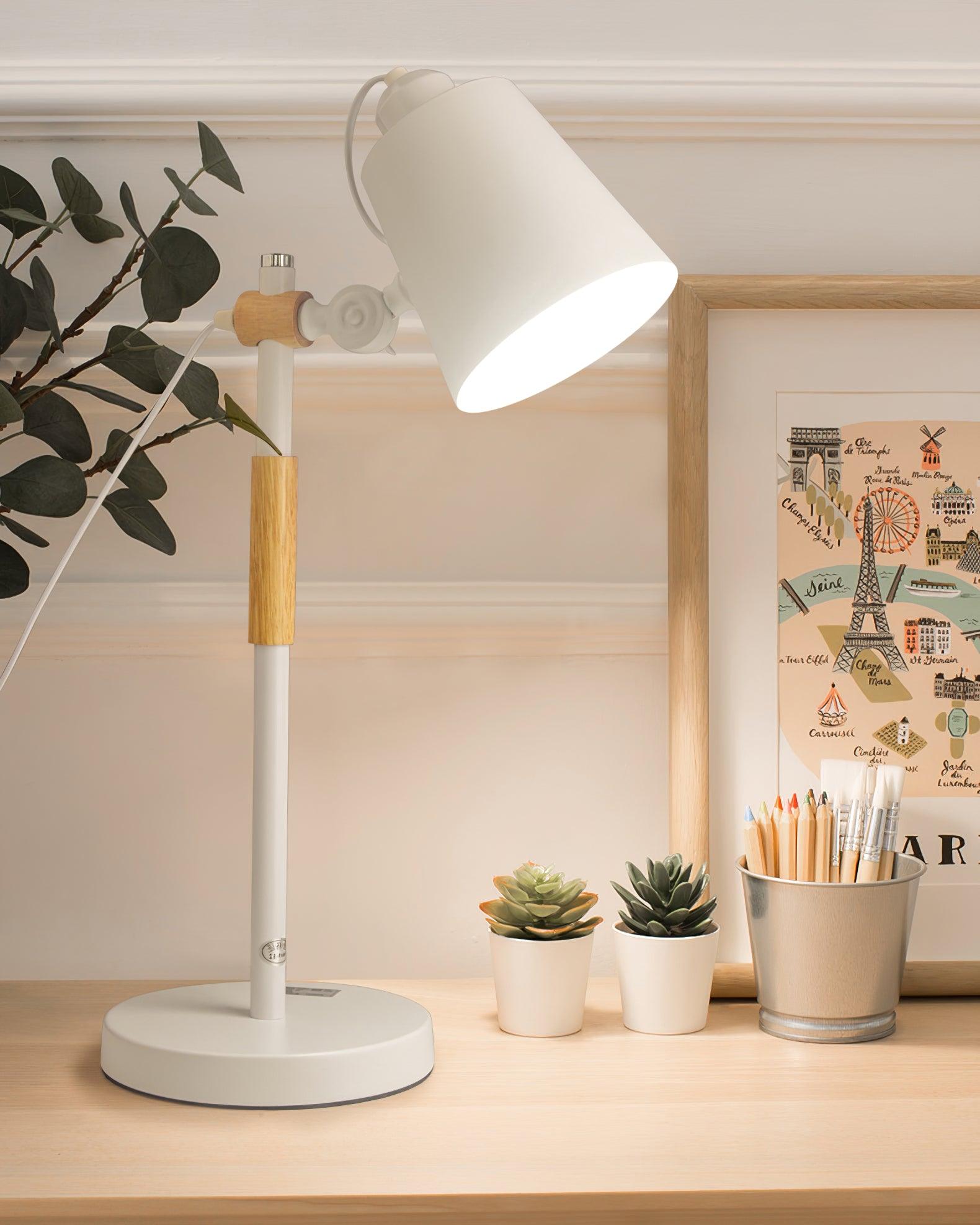 Scantling Desk Lamp