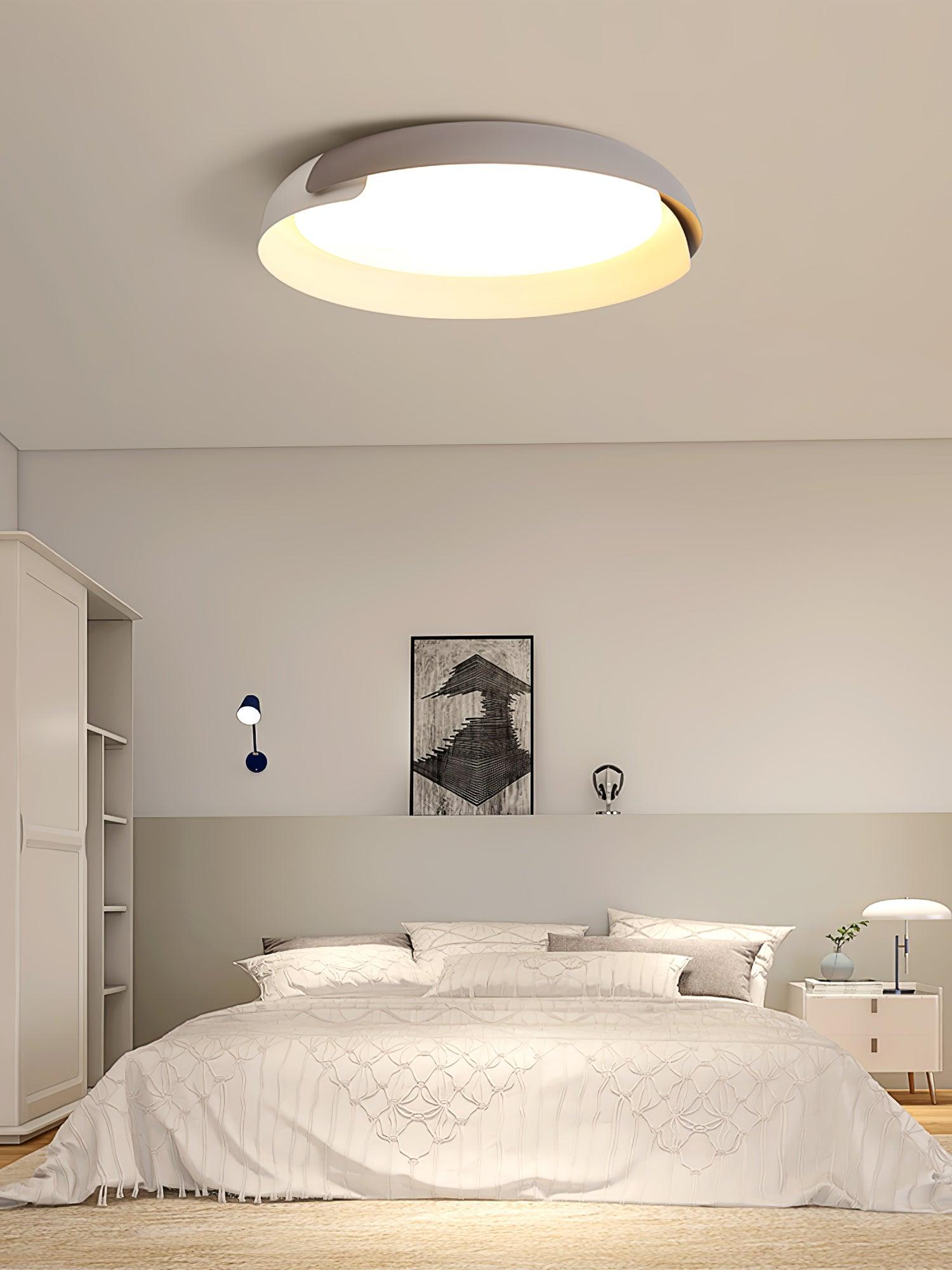 Vikaey Ceiling Light