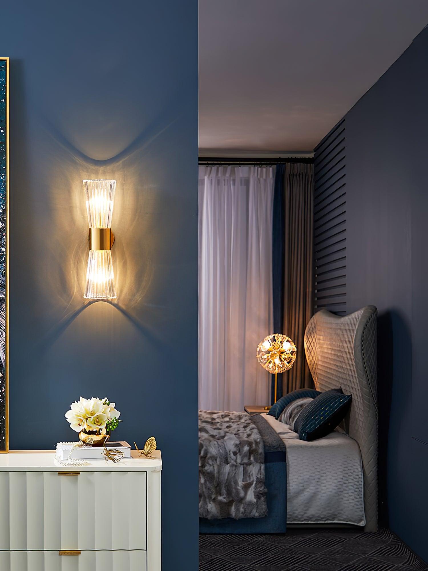 Vesta Wall Lamp