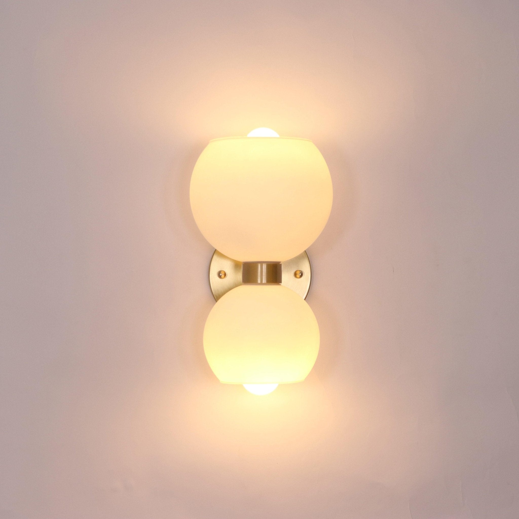 Round Pearl Sconce