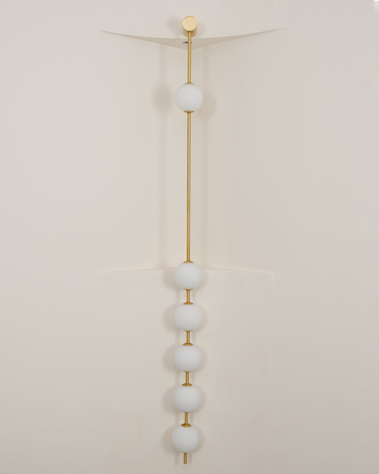 Vertical Balls Wall Lamp