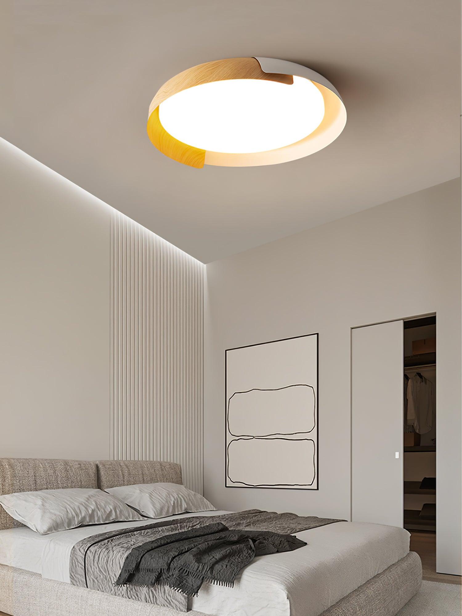 Vikaey Ceiling Light