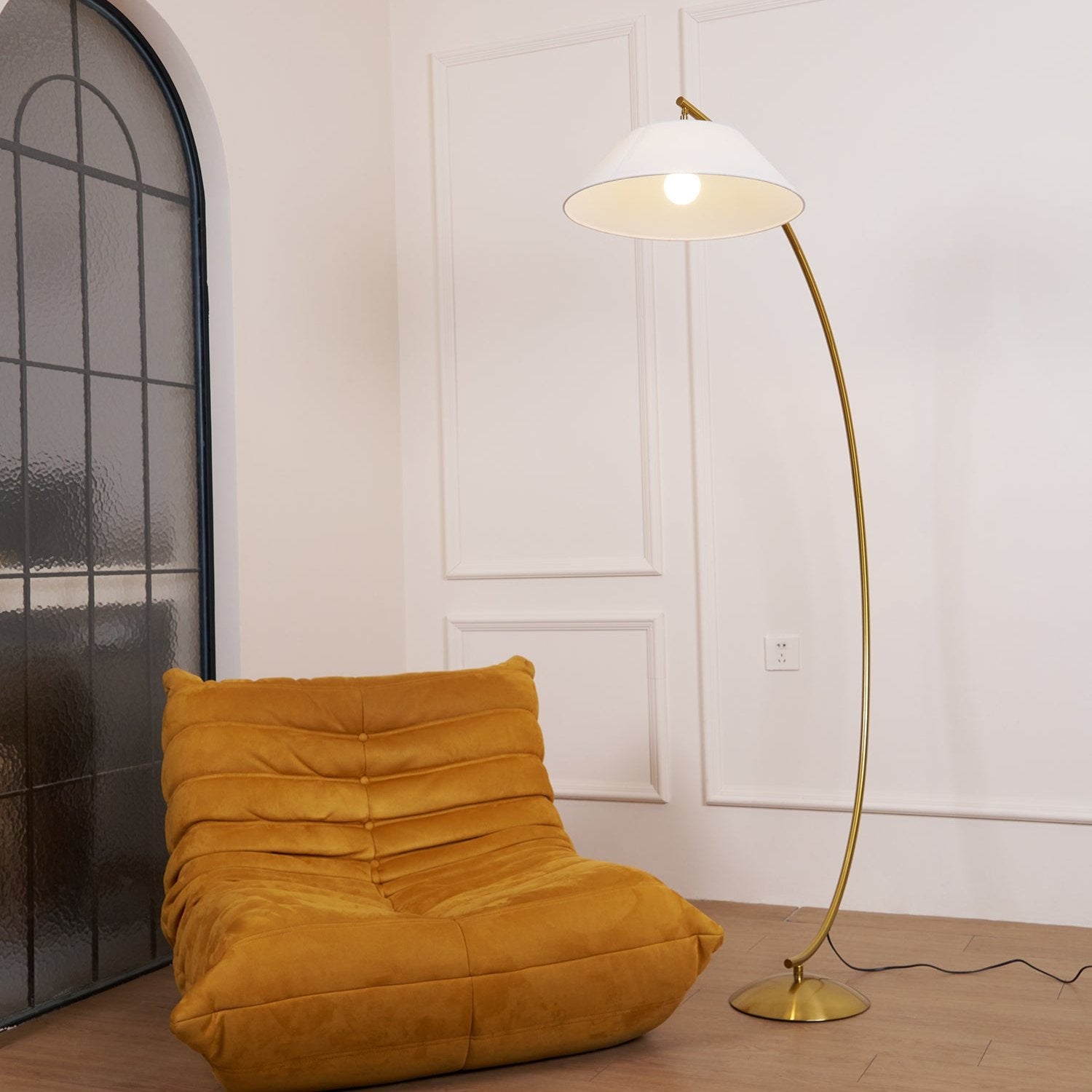 Circo Floor Lamp