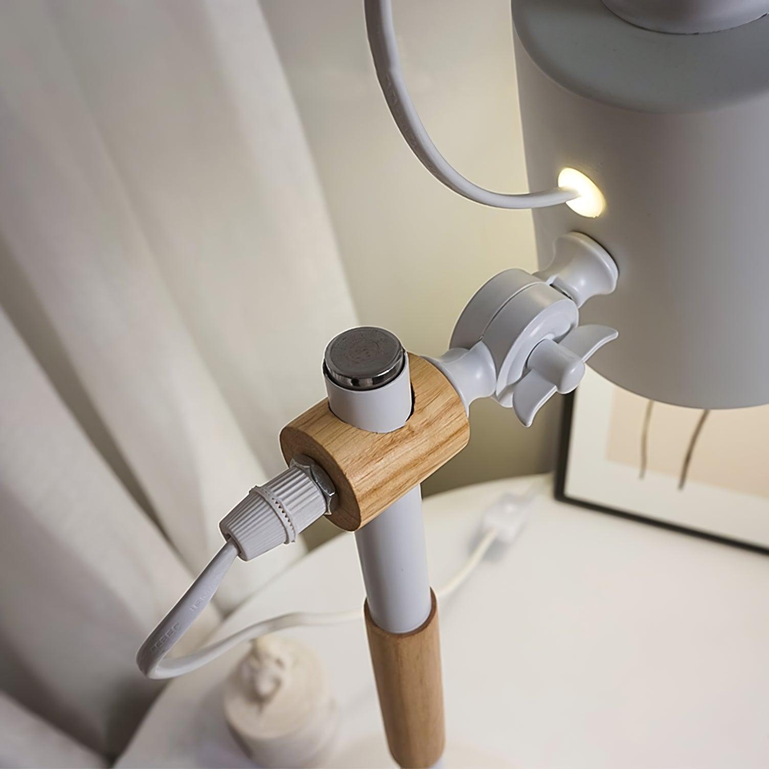 Scantling Desk Lamp