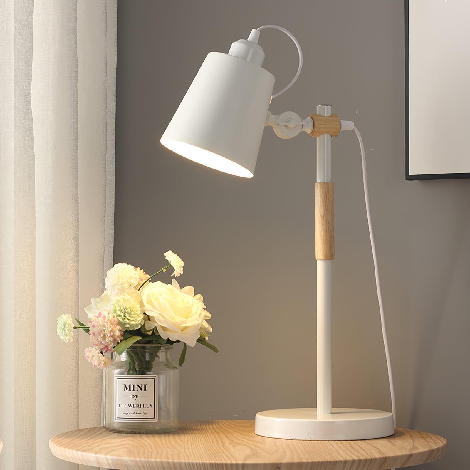 Scantling Desk Lamp