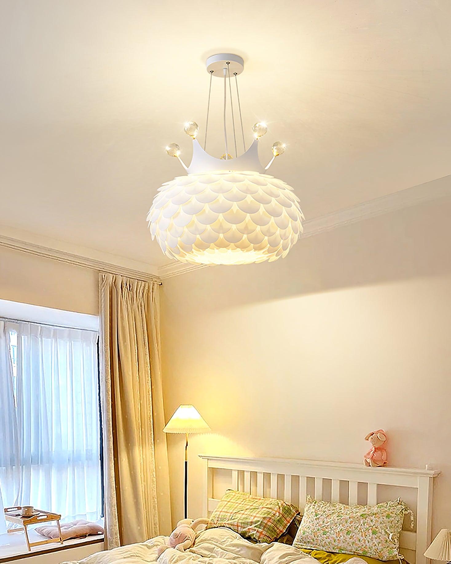 Aluvia Crown Pendant Lamp