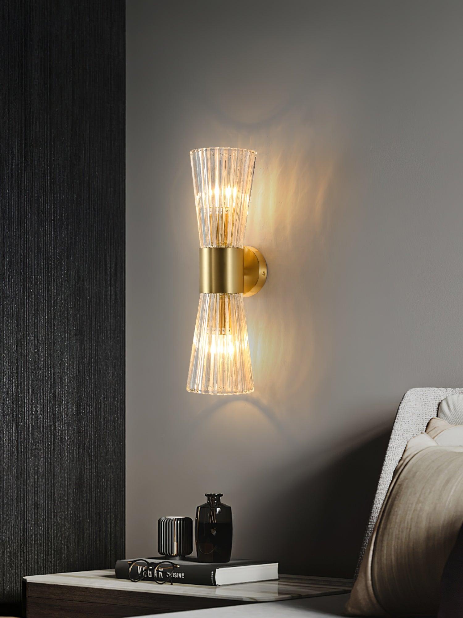 Vesta Wall Lamp