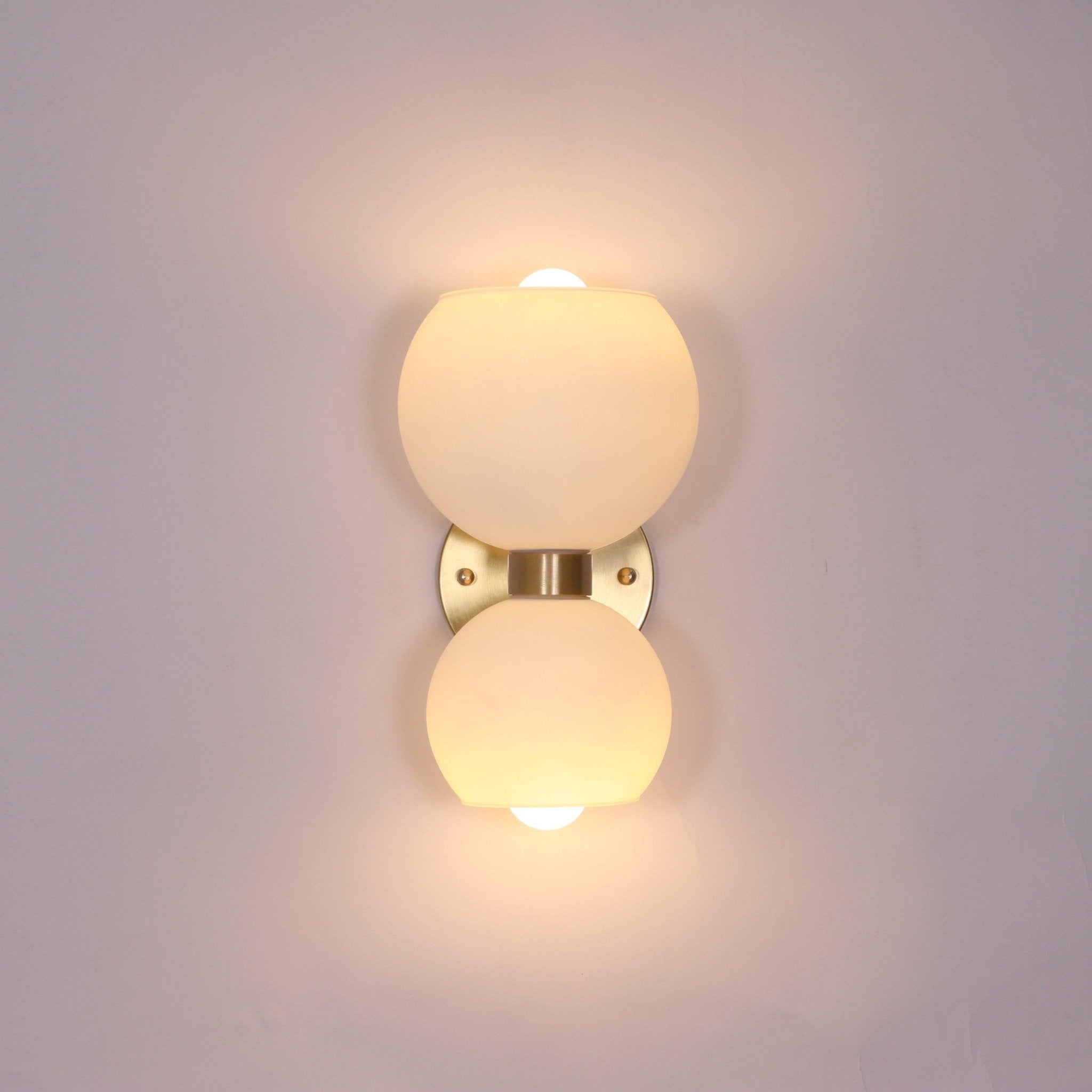 Round Pearl Sconce