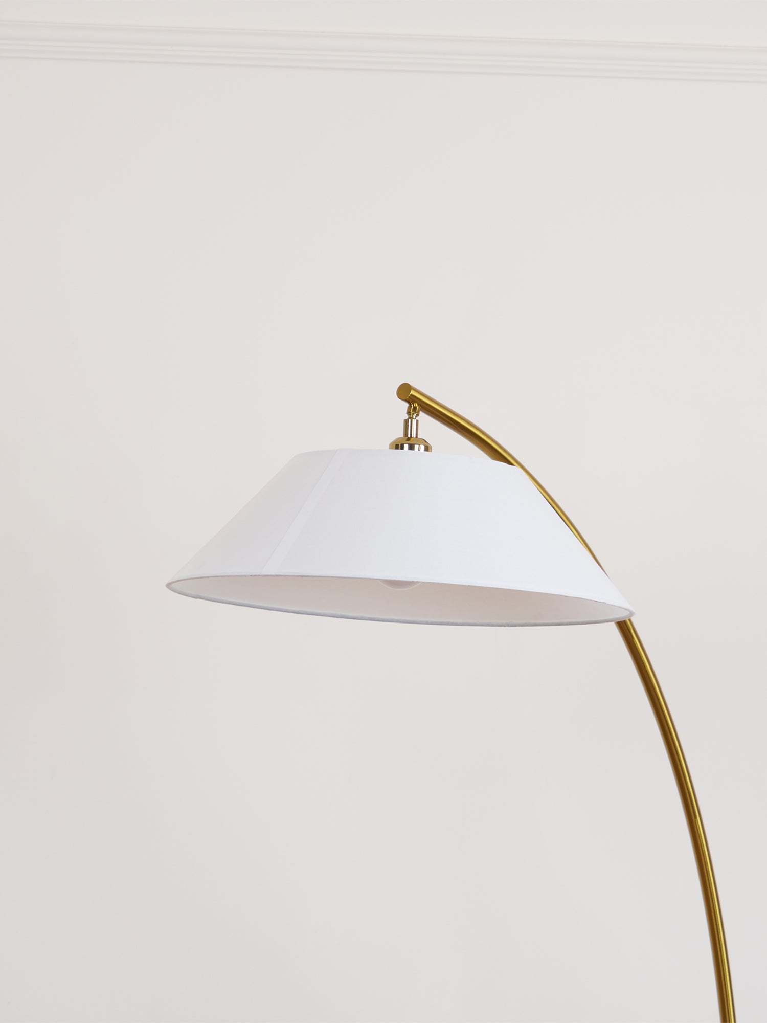 Circo Floor Lamp