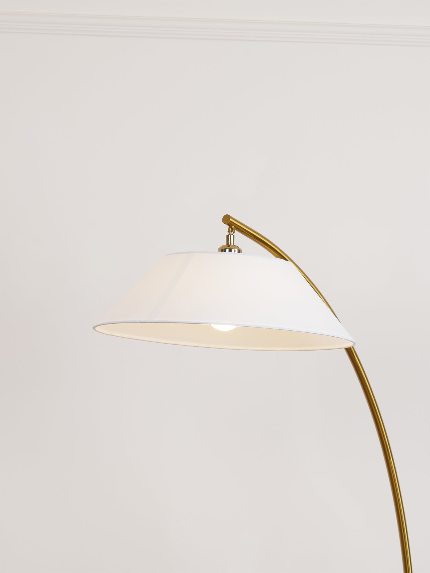 Circo Floor Lamp