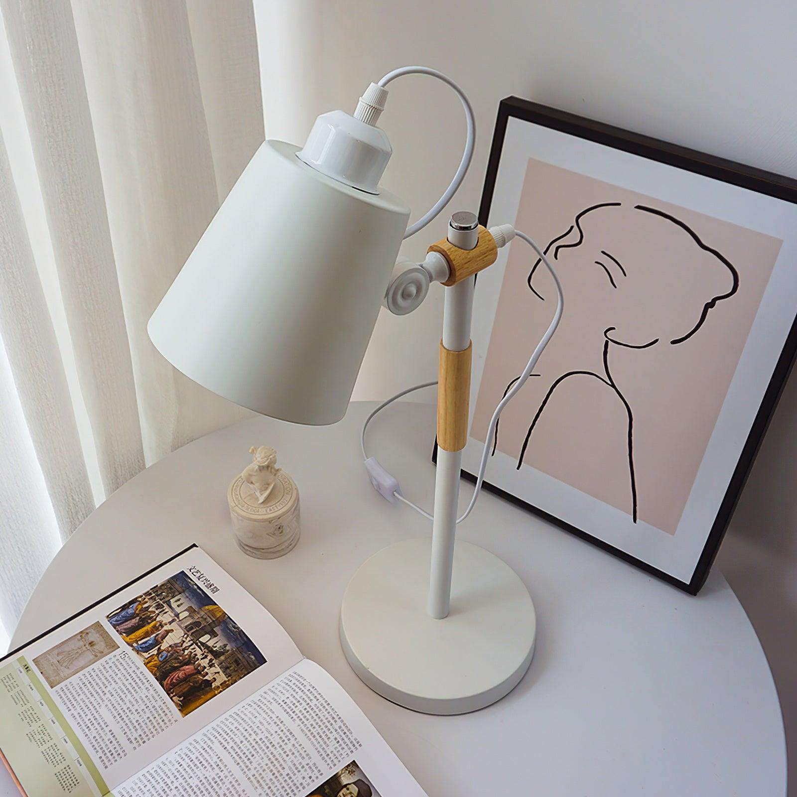 Scantling Desk Lamp