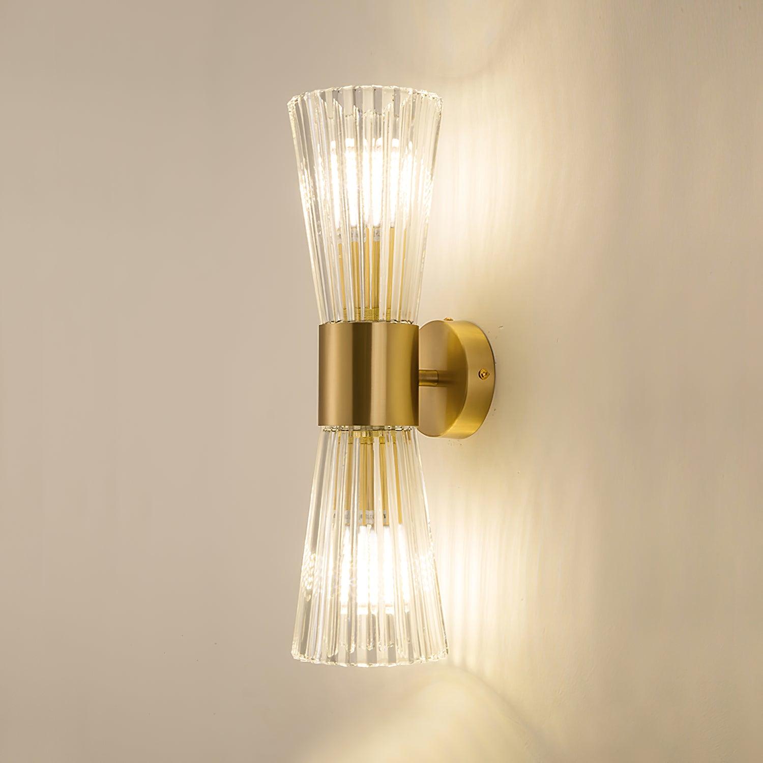 Vesta Wall Lamp