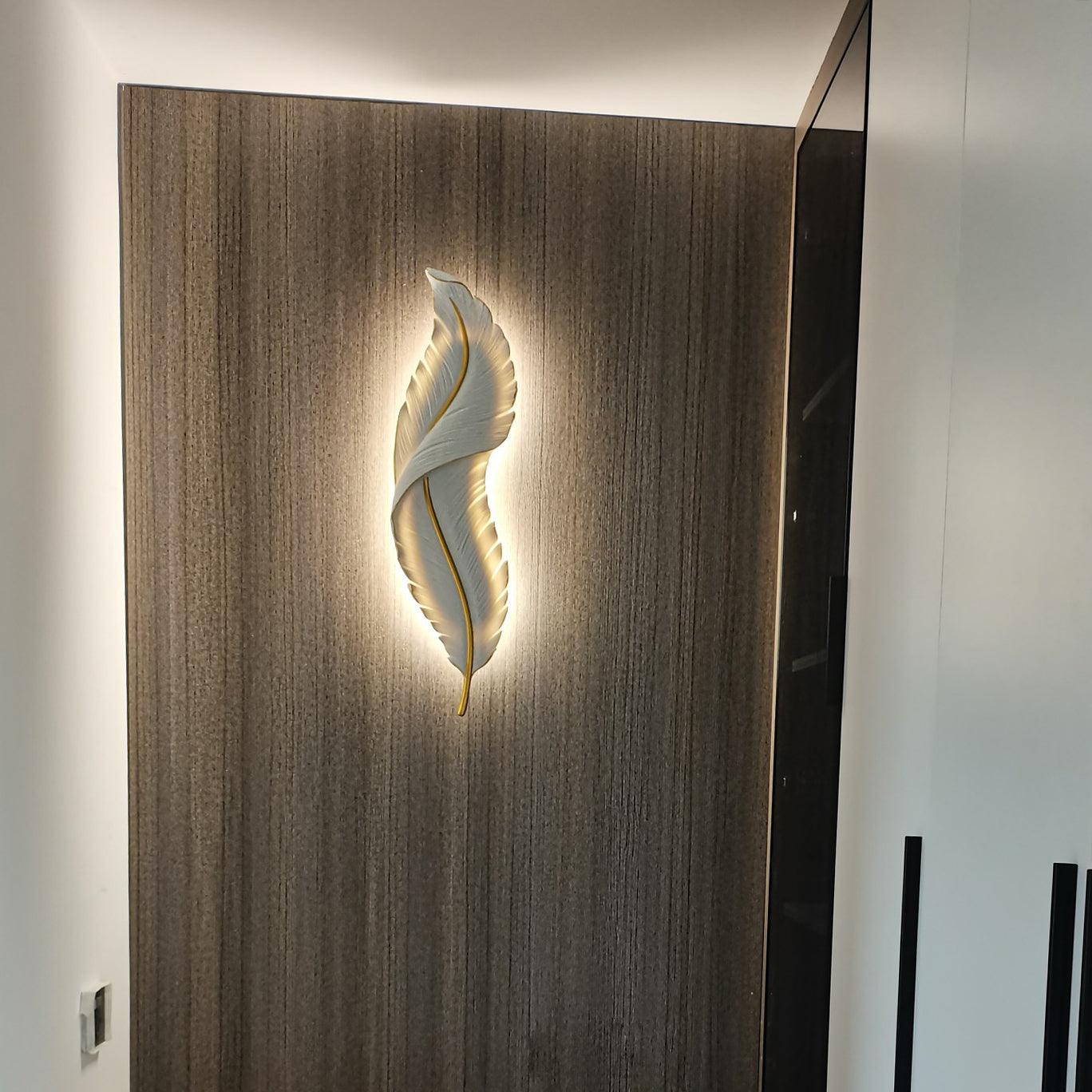 Feather Wall Lamp