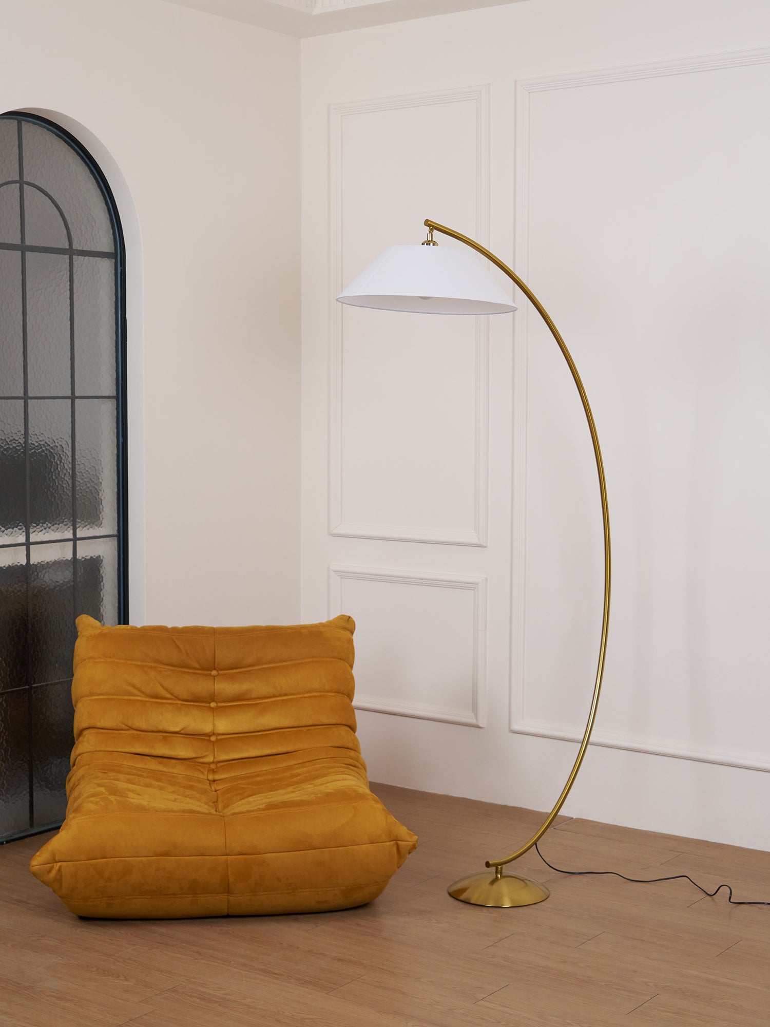 Circo Floor Lamp