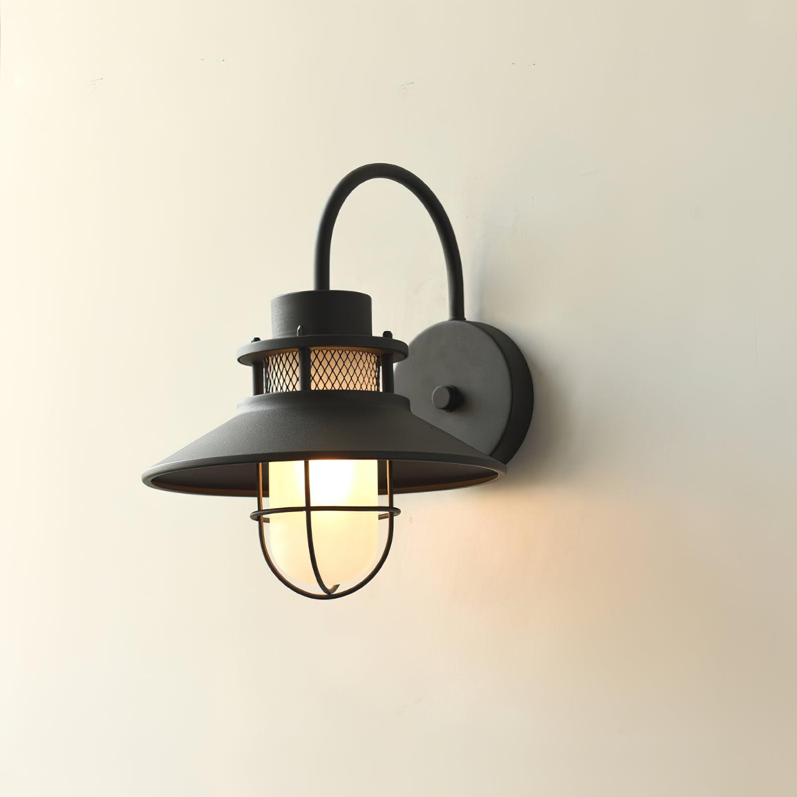 Felix Outdoor Wall Lamp