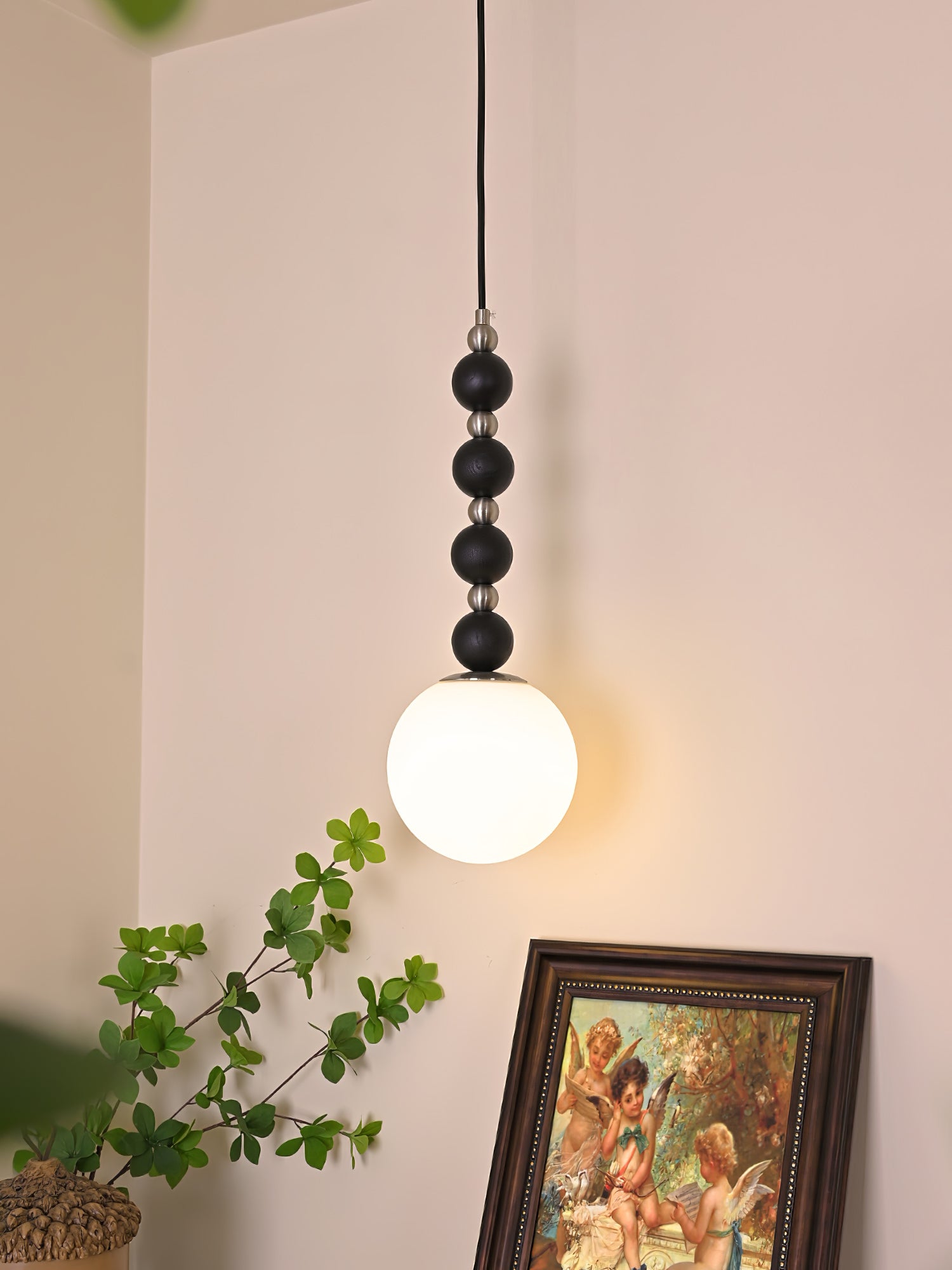 Vertical Walnut Balls Pendant Lamp