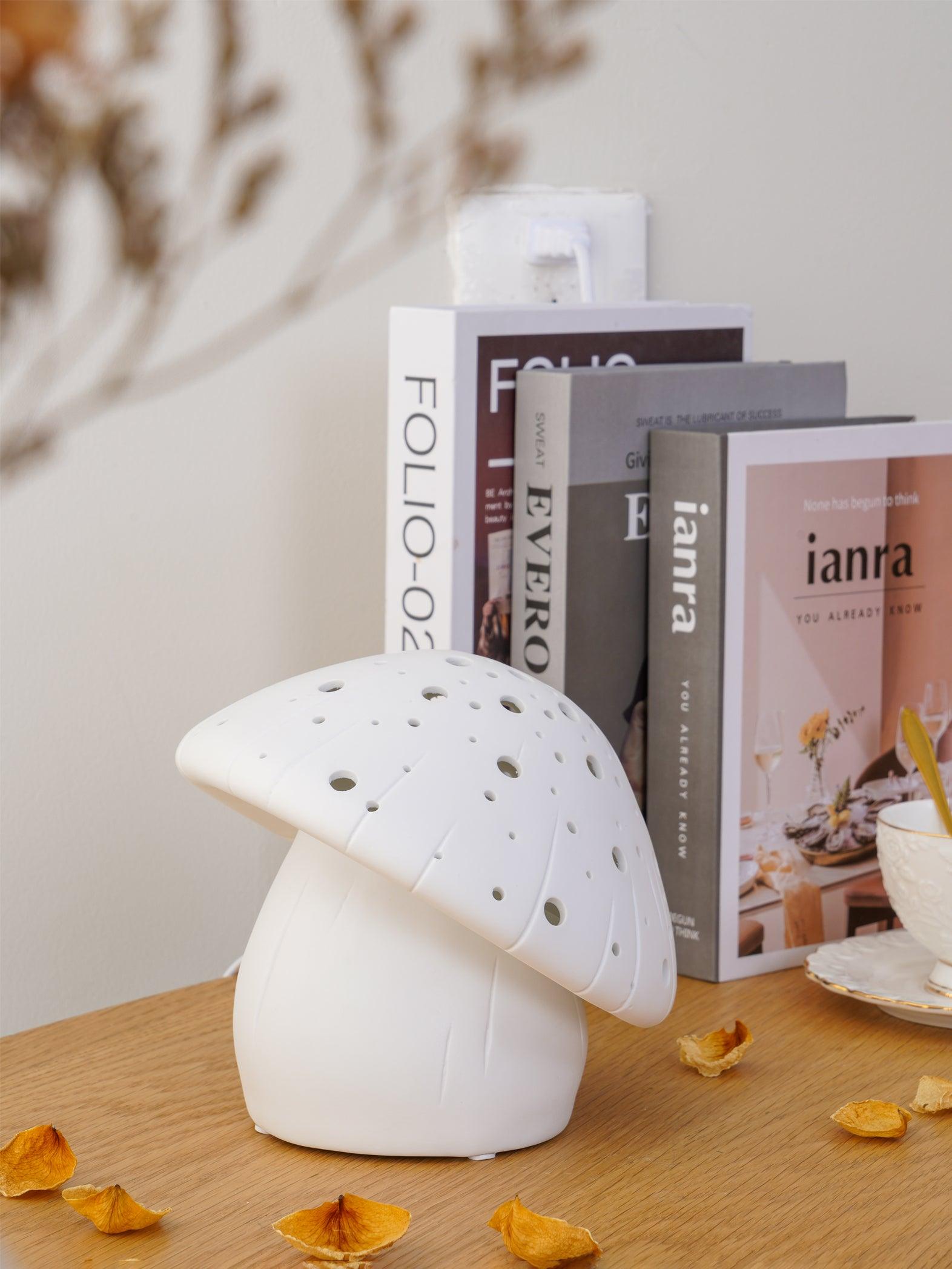 Fungo White Table Lamp