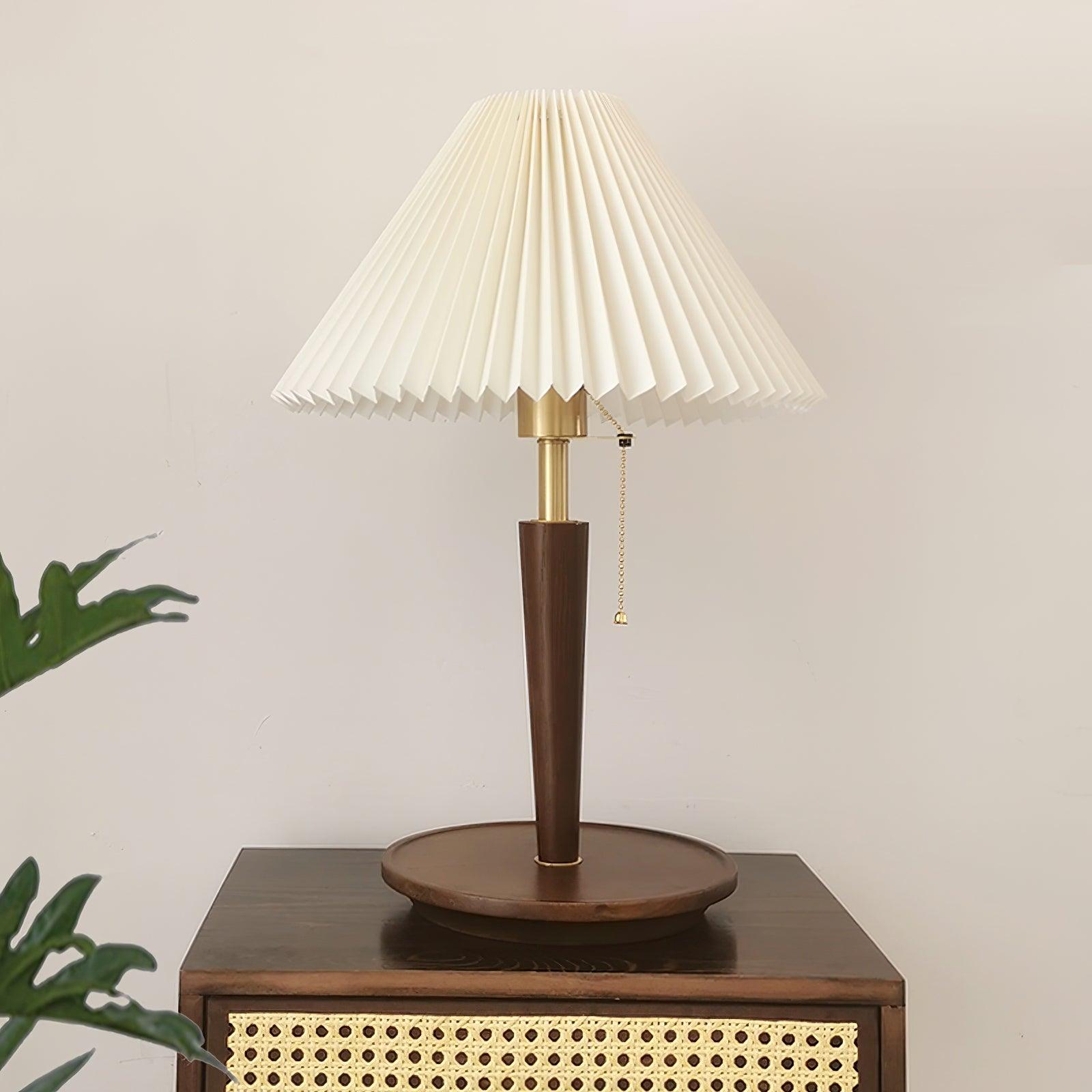 Cone Pleated Fabric Table Lamp