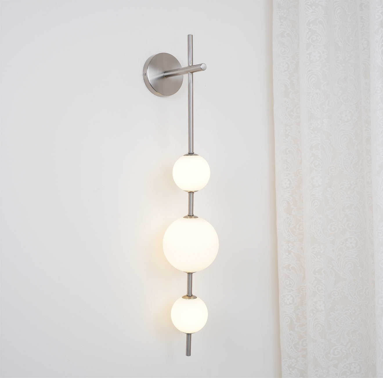 Vertical Globe Plug-in Wall Lamp