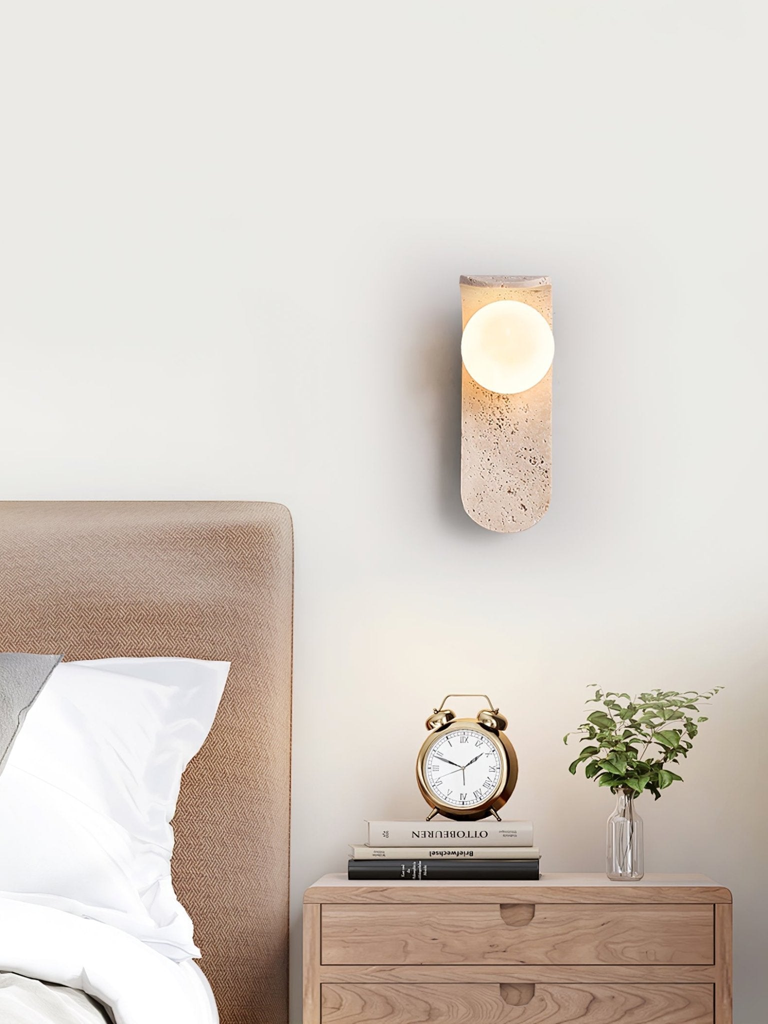 Solis Curve Wall Lamp