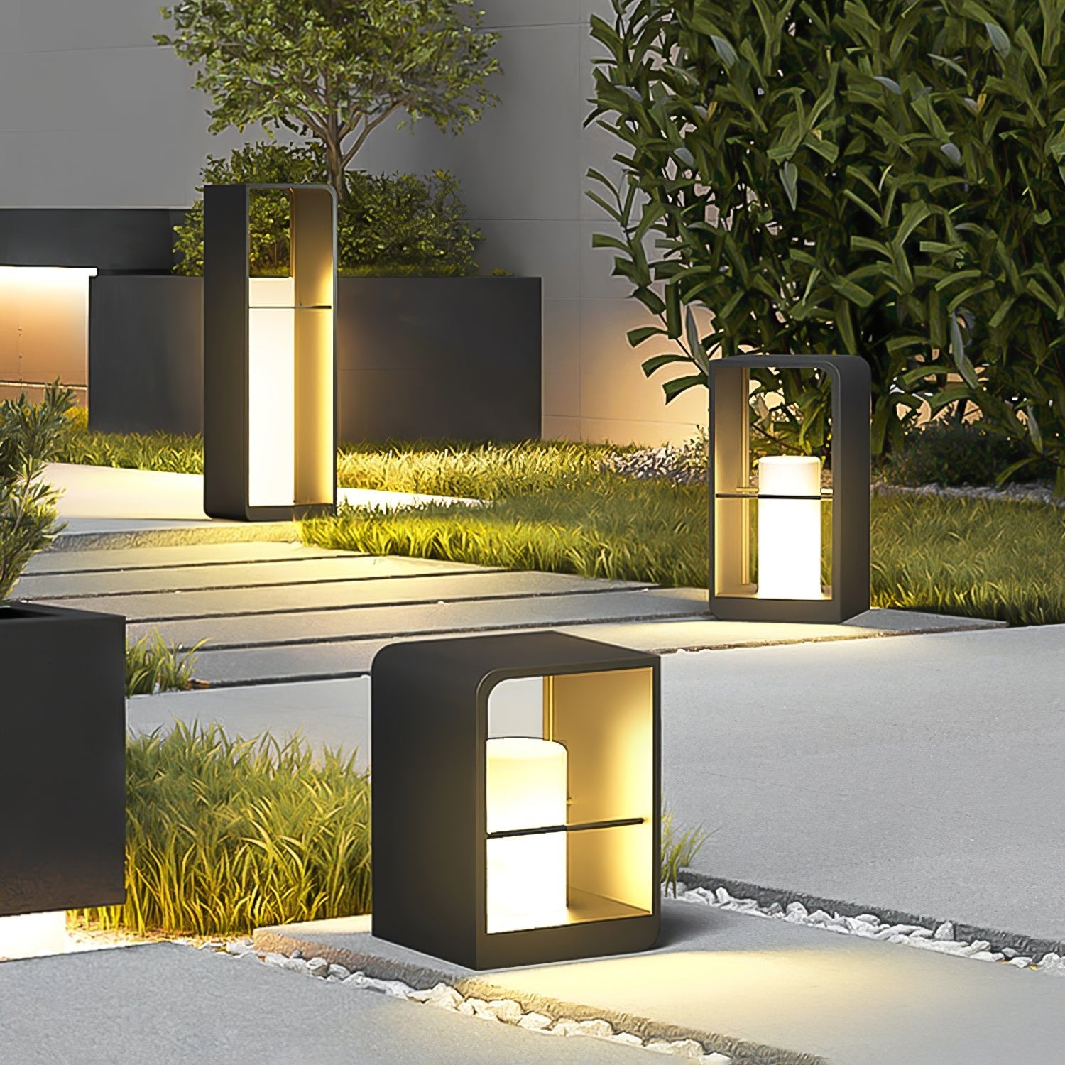 Zephyra Garden Solar Outdoor Light