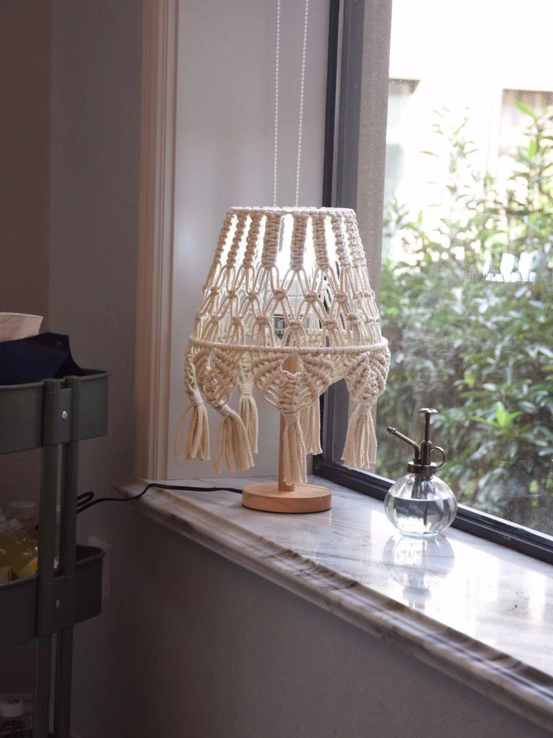 Macrame Table Lamp