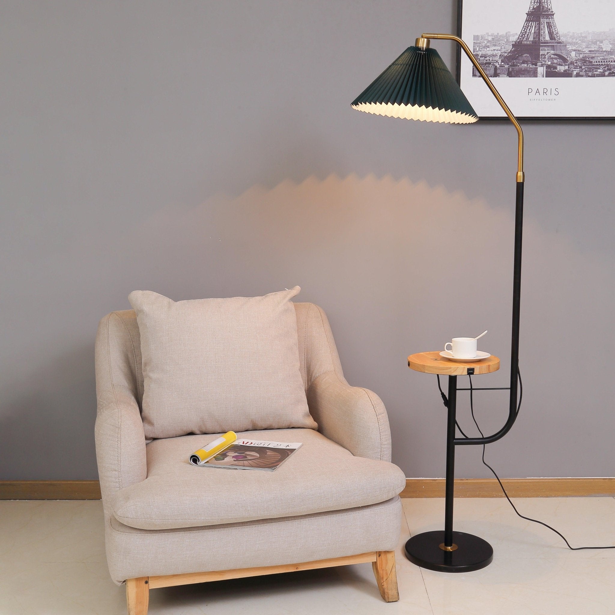 Ozz Floor Lamp