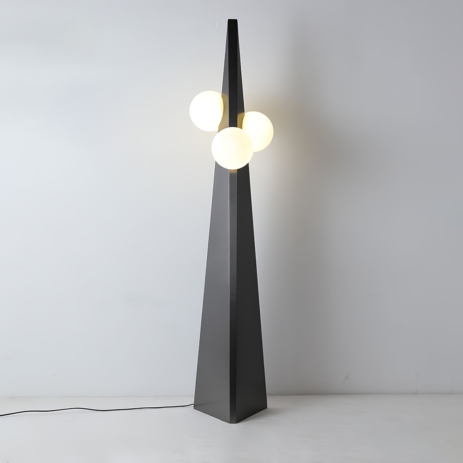 Noir Roy Floor Lamp