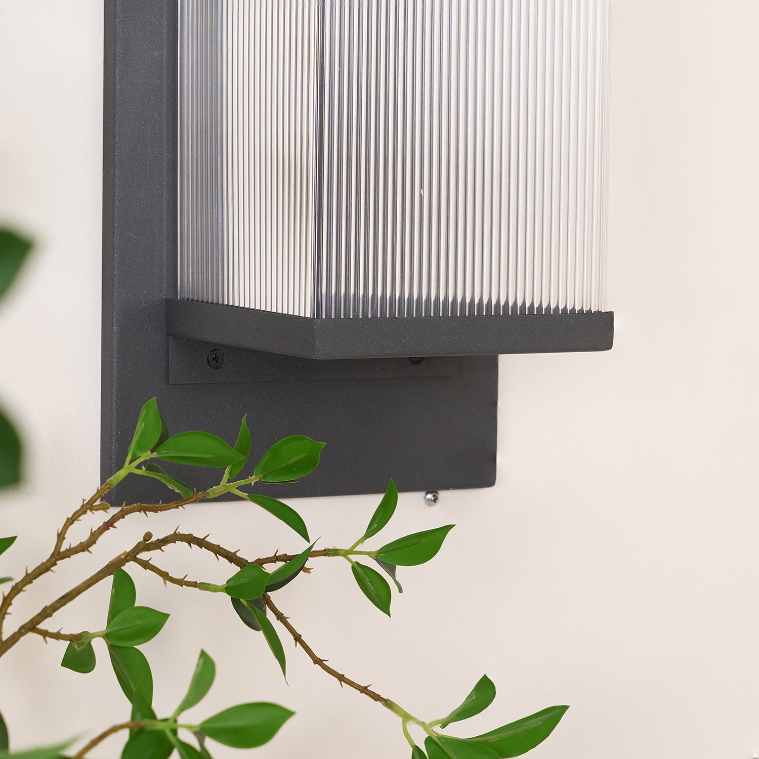 Oleron Box Outdoor Solar Wall Lamp