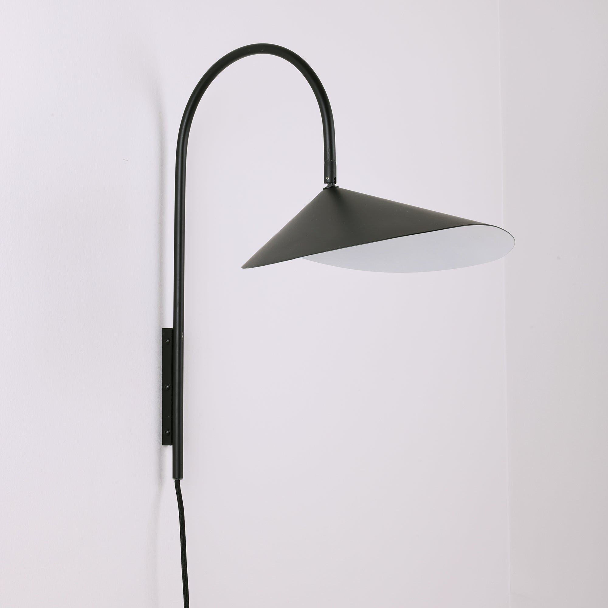 Arum Swivel Plug-in Wall Lamp