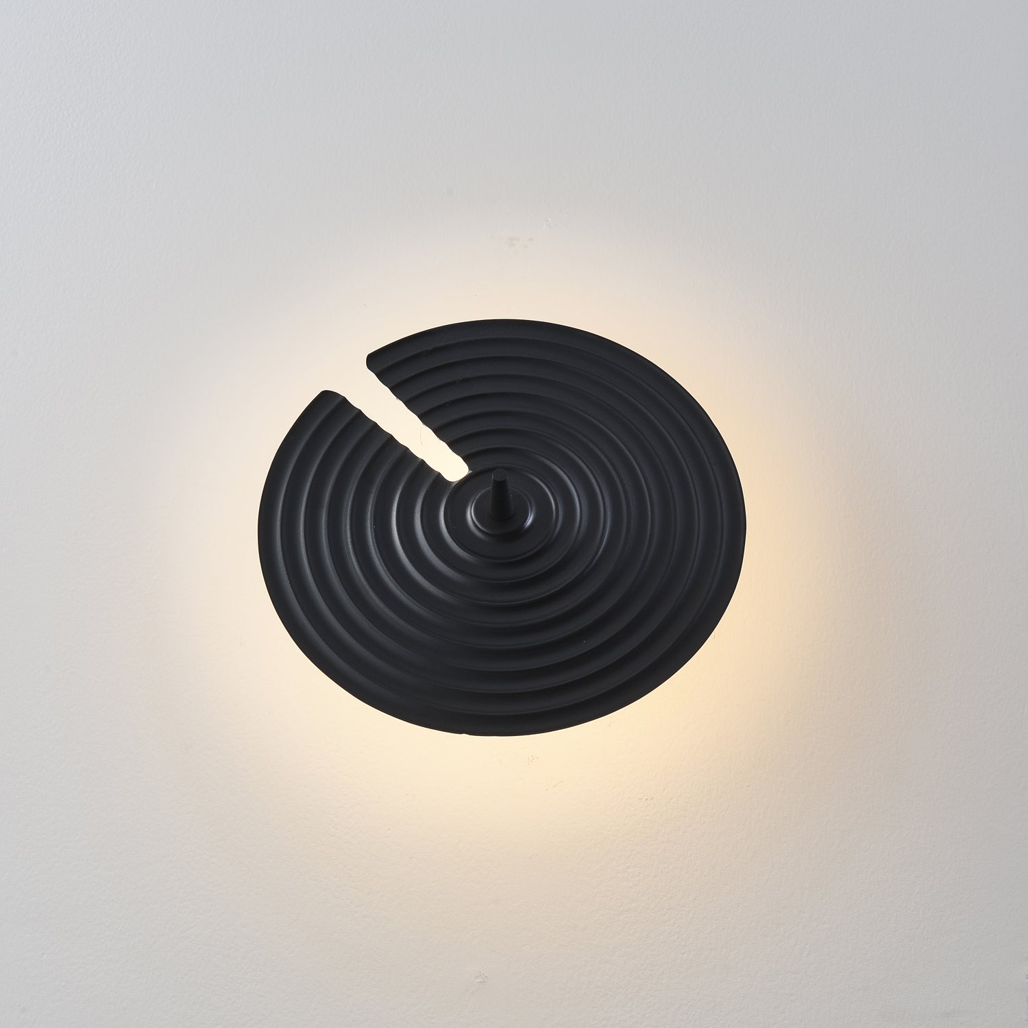 Symphony Wall Lamp